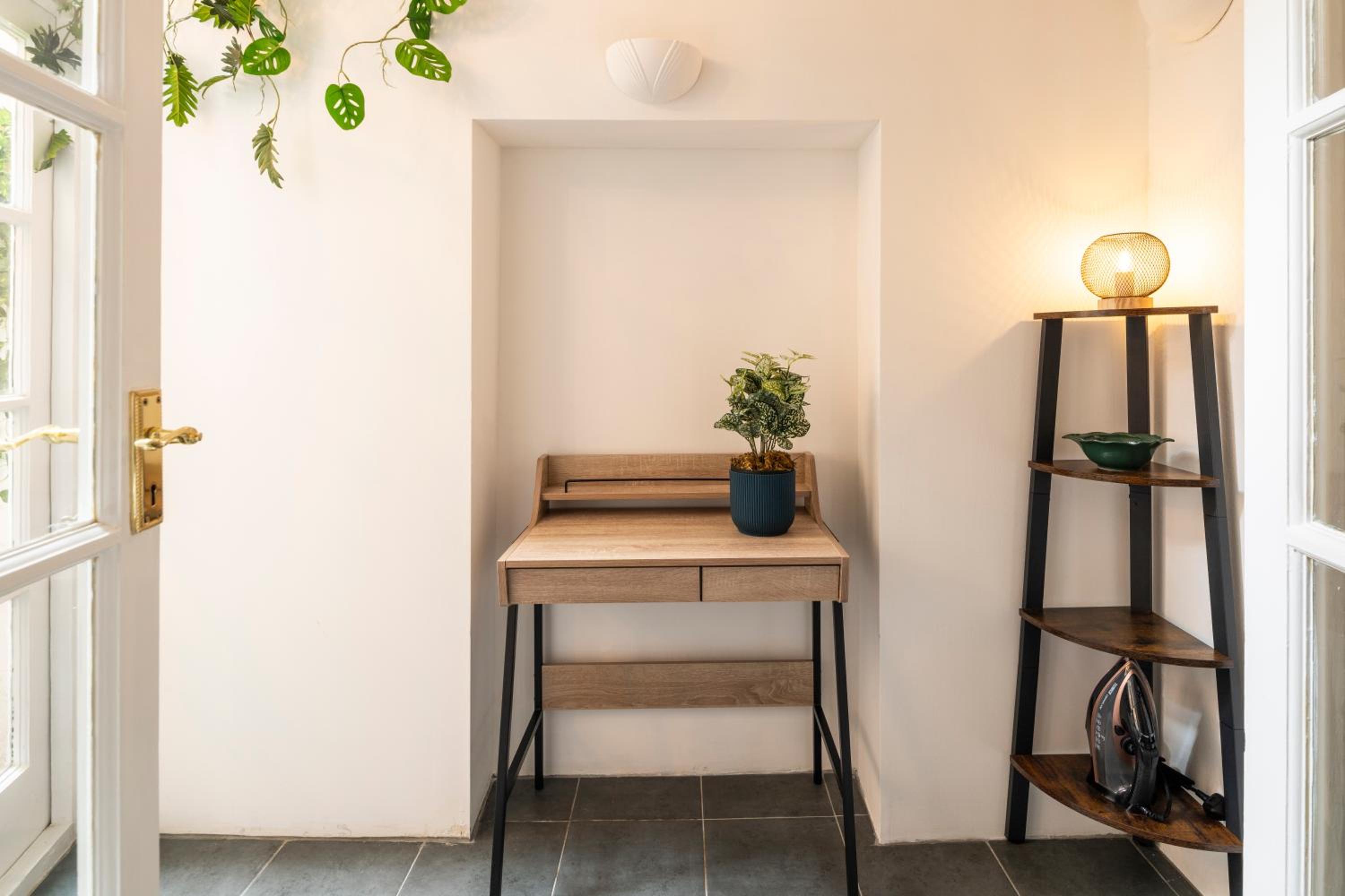 2 BR - Elegant Chelsea Stay Near V&A and Hyde Park