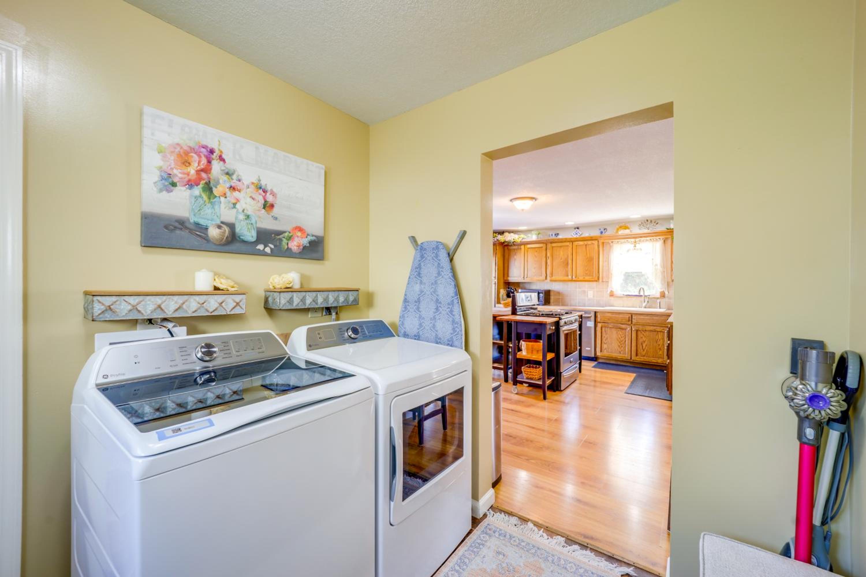 10 Mi to Mad River Mtn Family-Friendly Retreat!