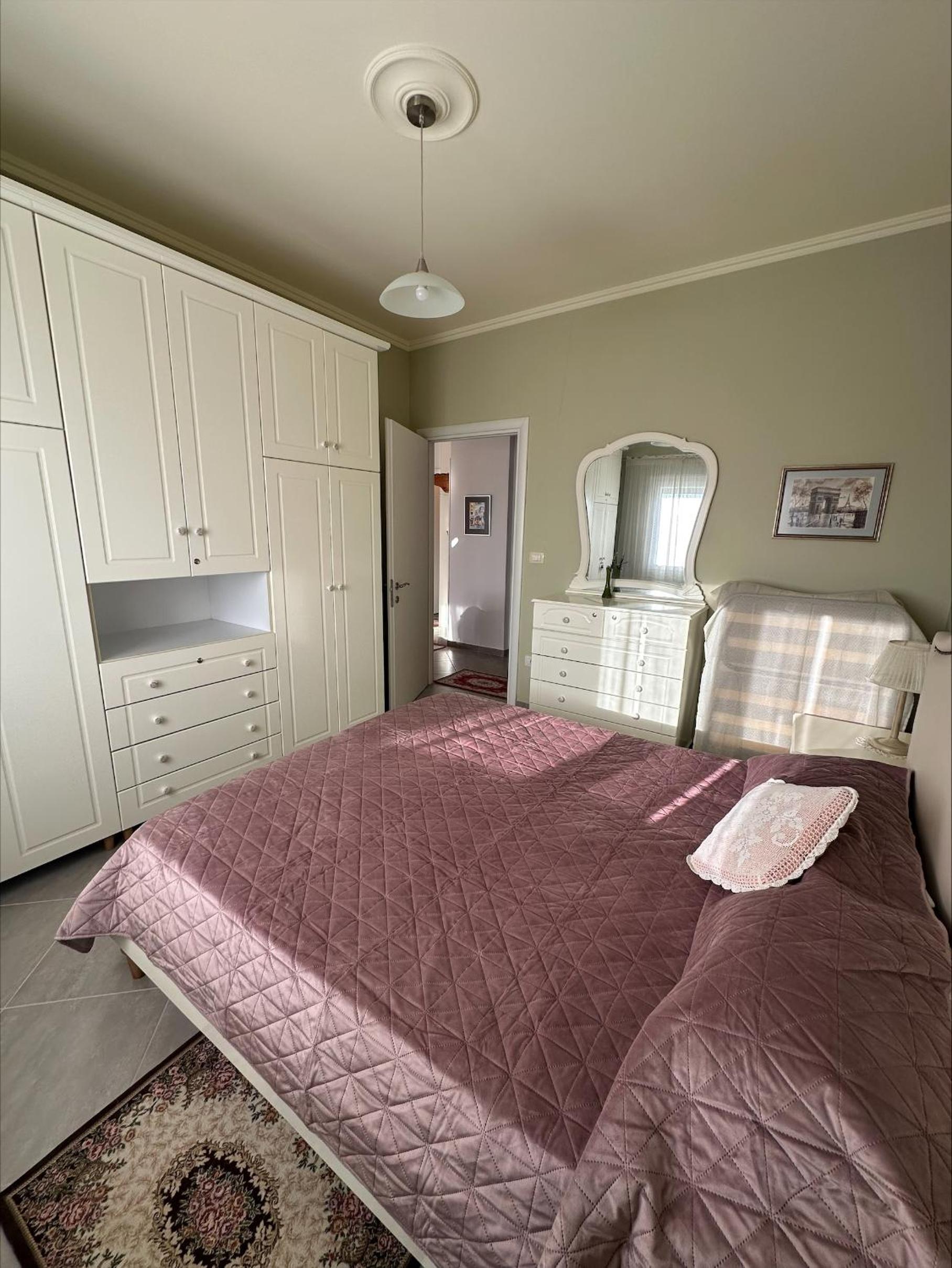 Olive Hill Apartment