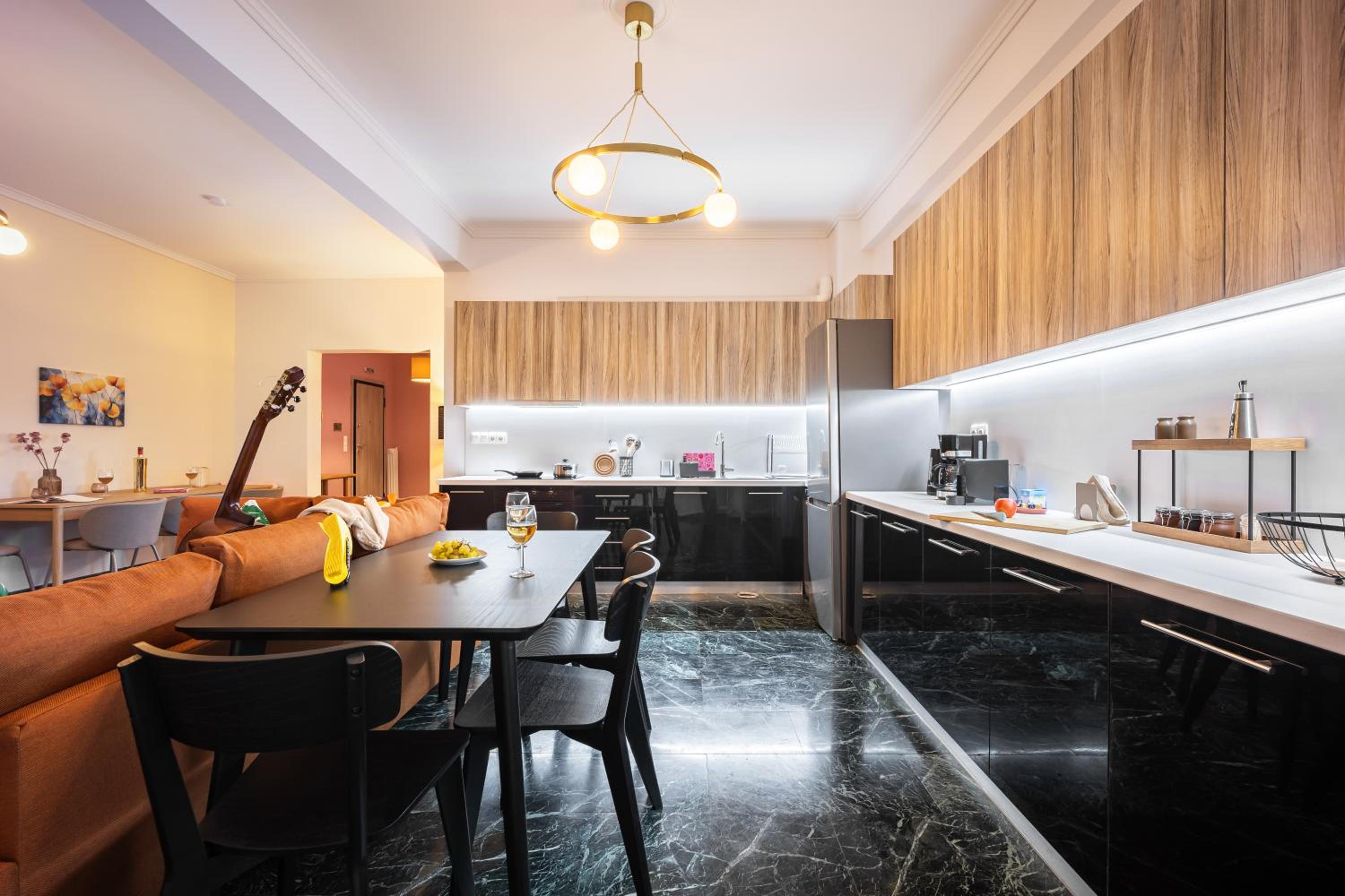 Stylish Luxury Getaway 3BR Apartment 115m