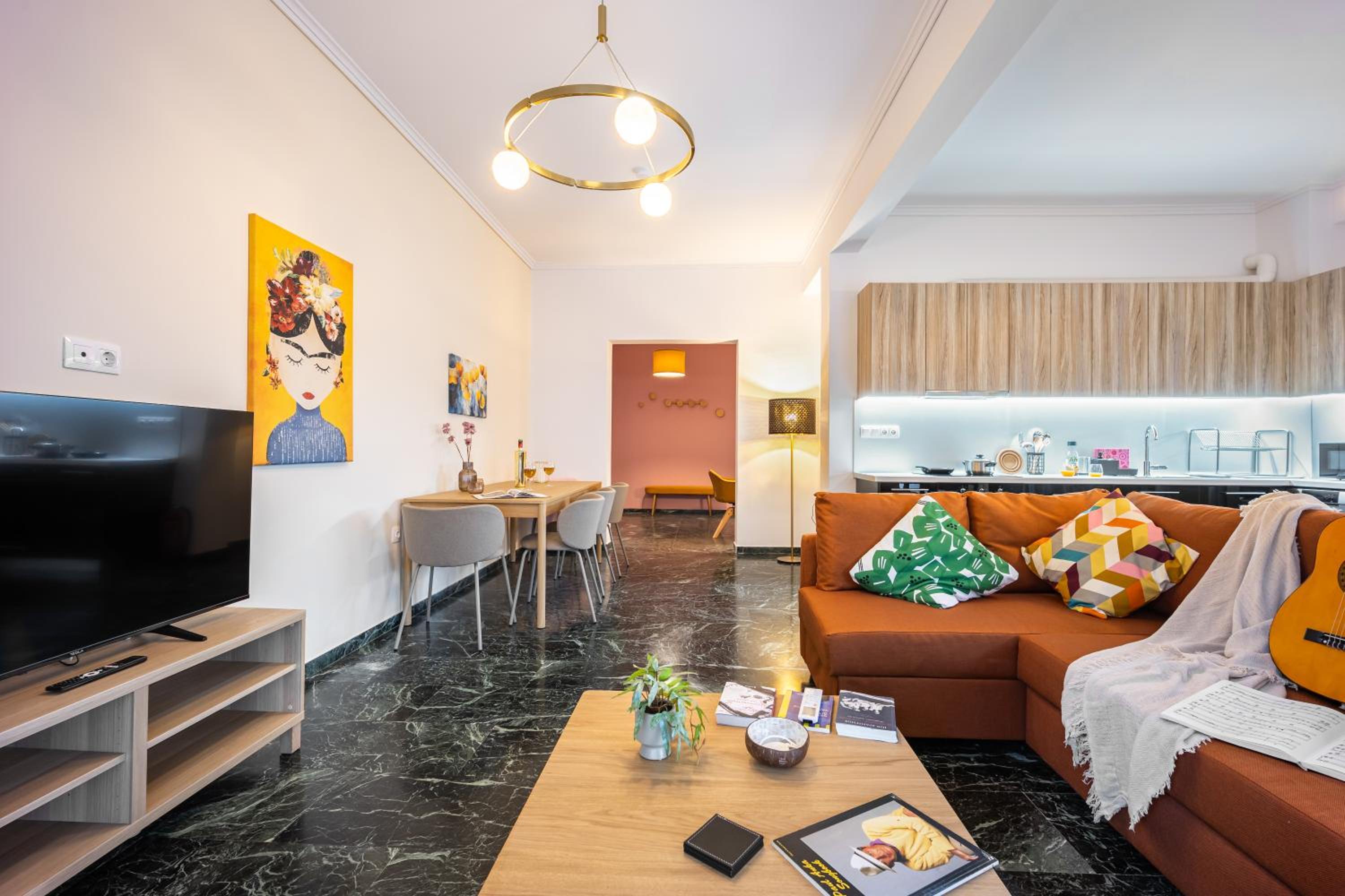 Stylish Luxury Getaway 3BR Apartment 115m