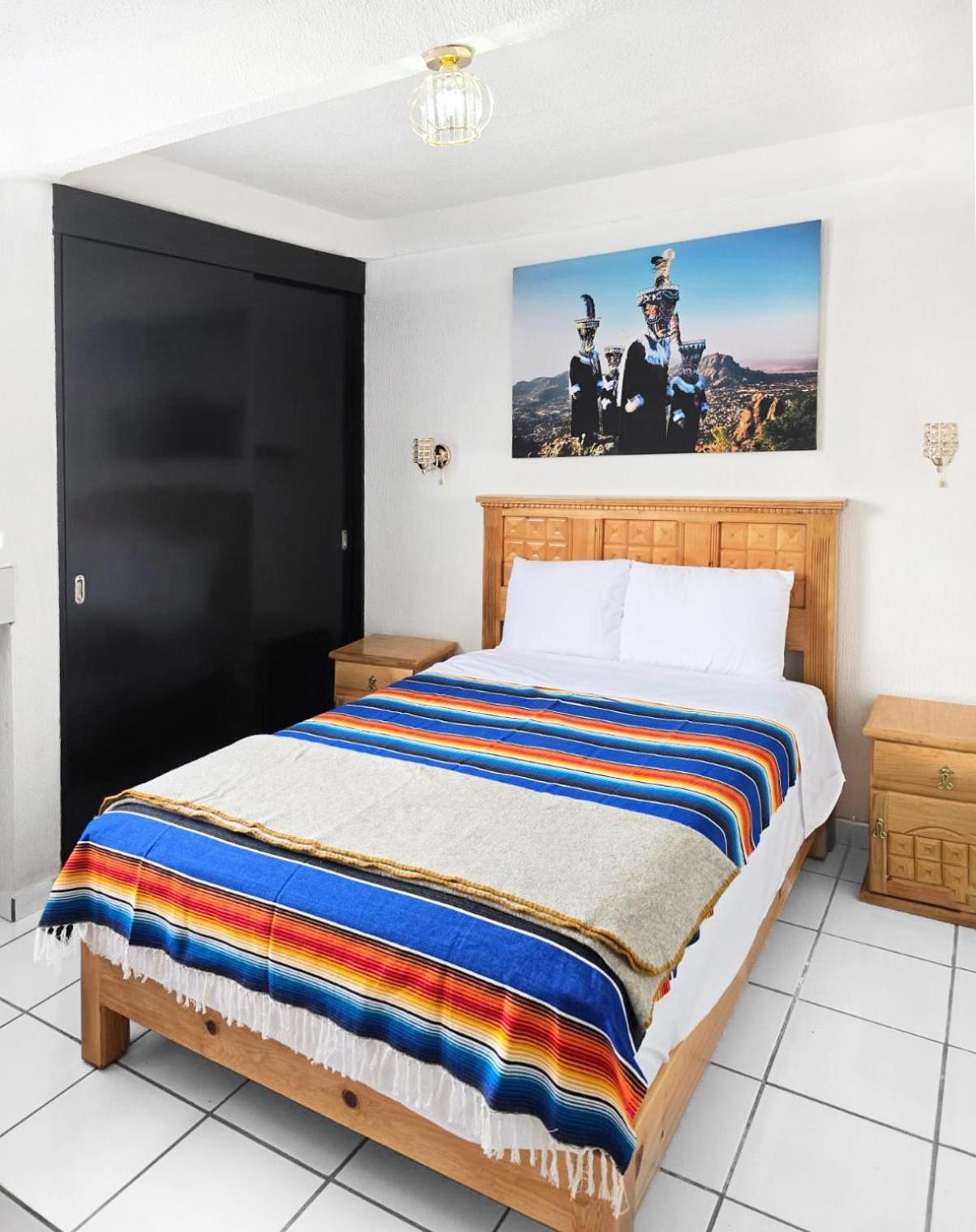 Casa Chinelo Alberca Wifi cerca hospital ISSSTE UTEZ DIEZ