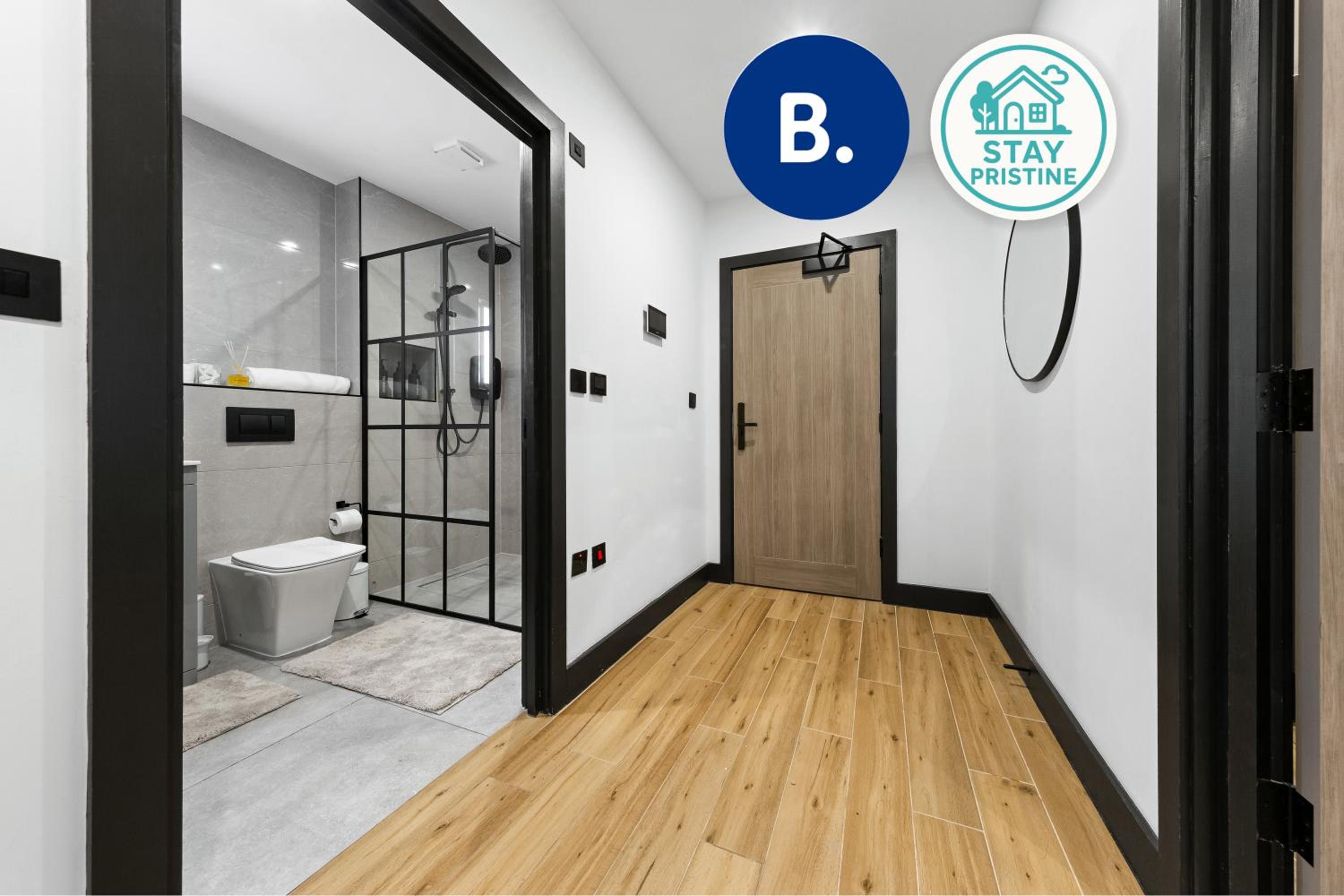 Luxury 1 Bedroom Apartment sleeps 4 with terrace 10 min to tube