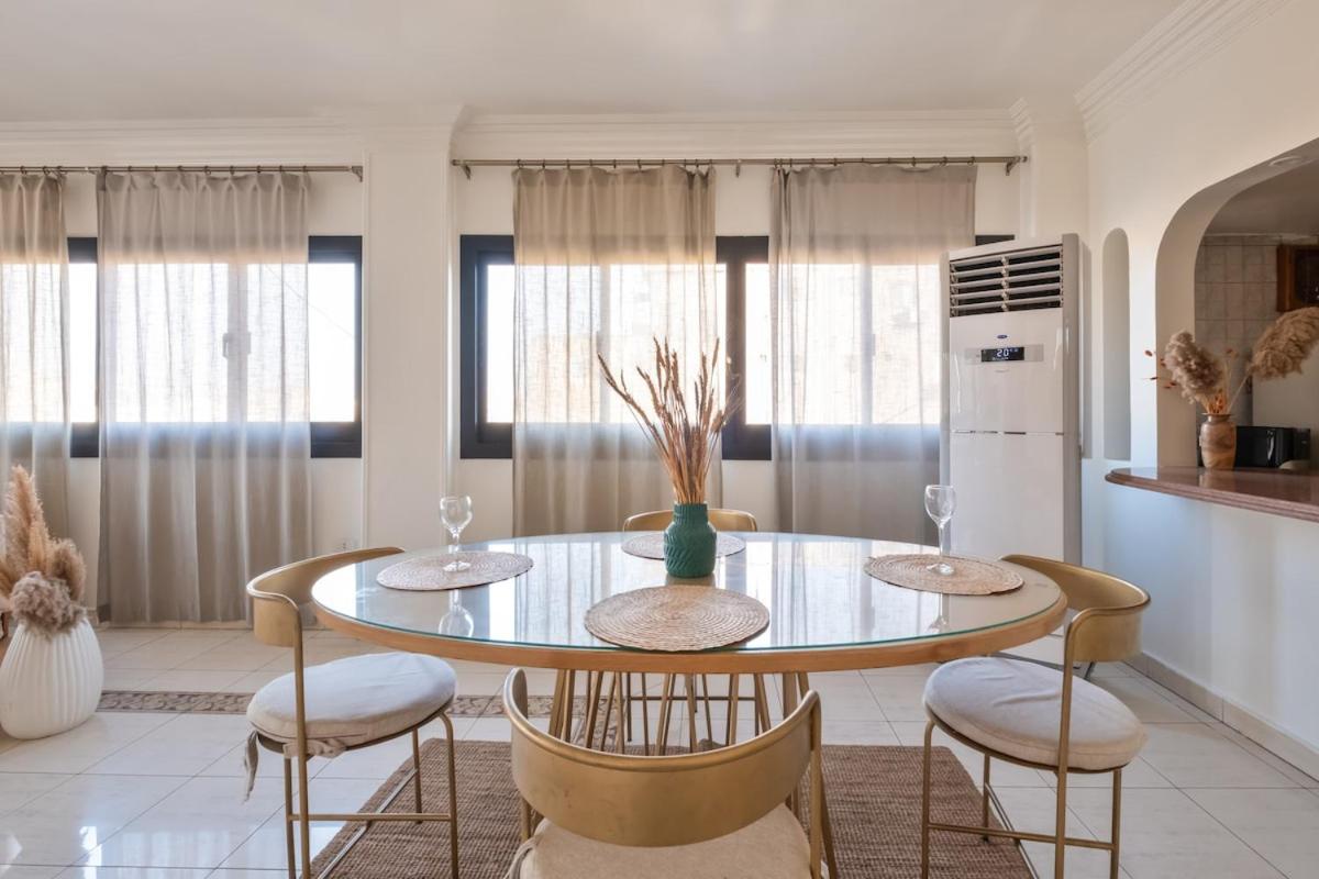 Cozy vintage duplex Khan -khan luxe residence pyramids view