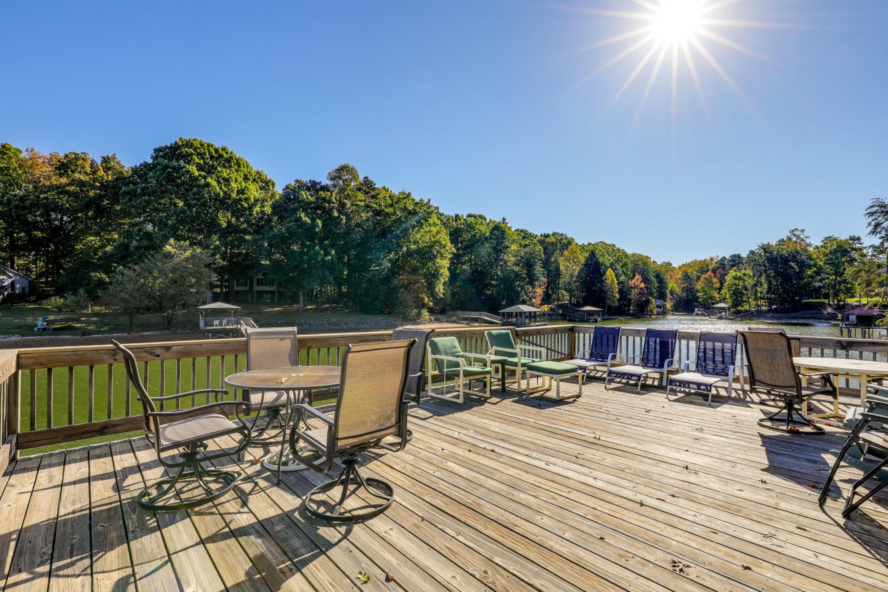 Dock, Views and Fire Pit Retreat on Lake Norman