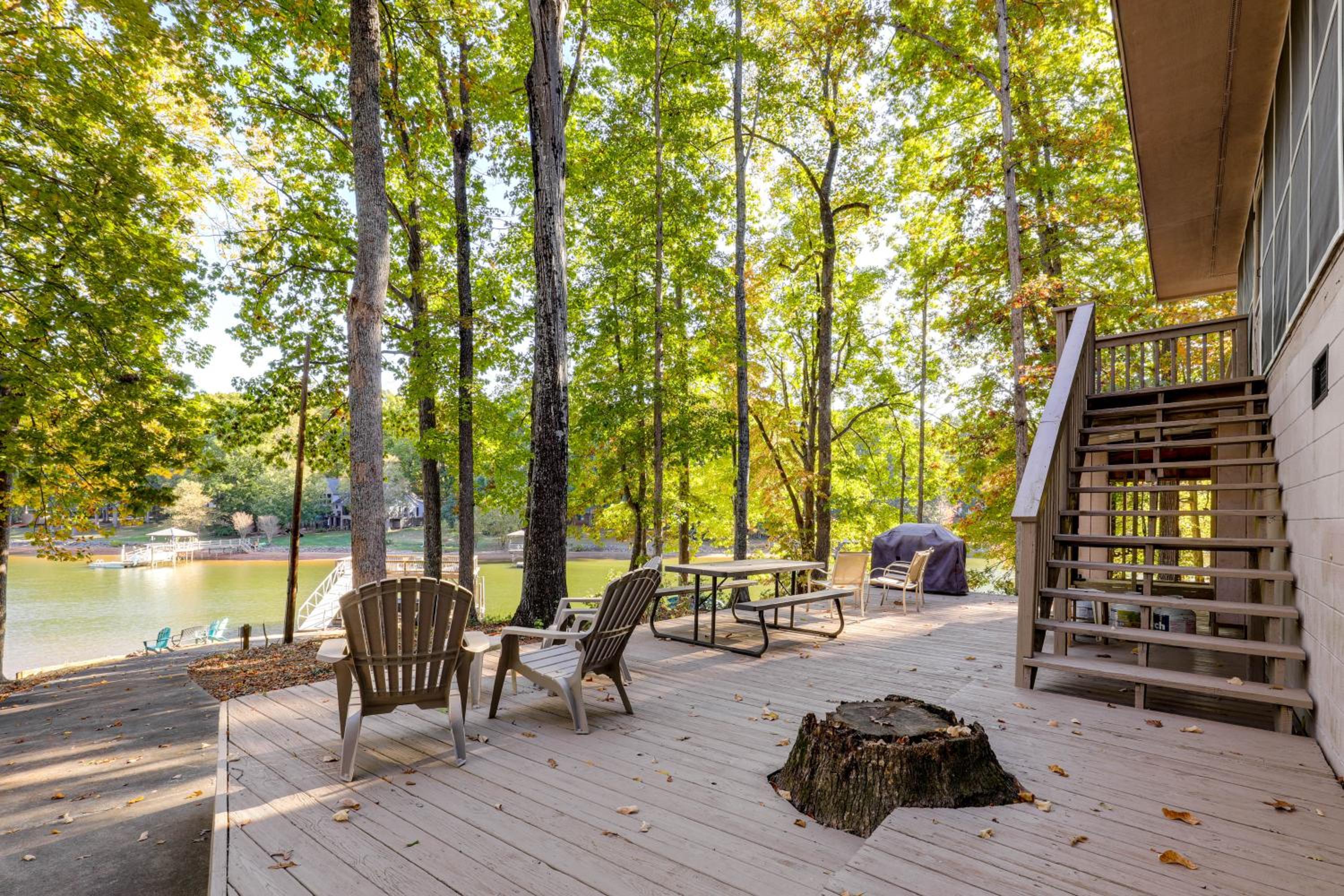 Dock, Views and Fire Pit Retreat on Lake Norman