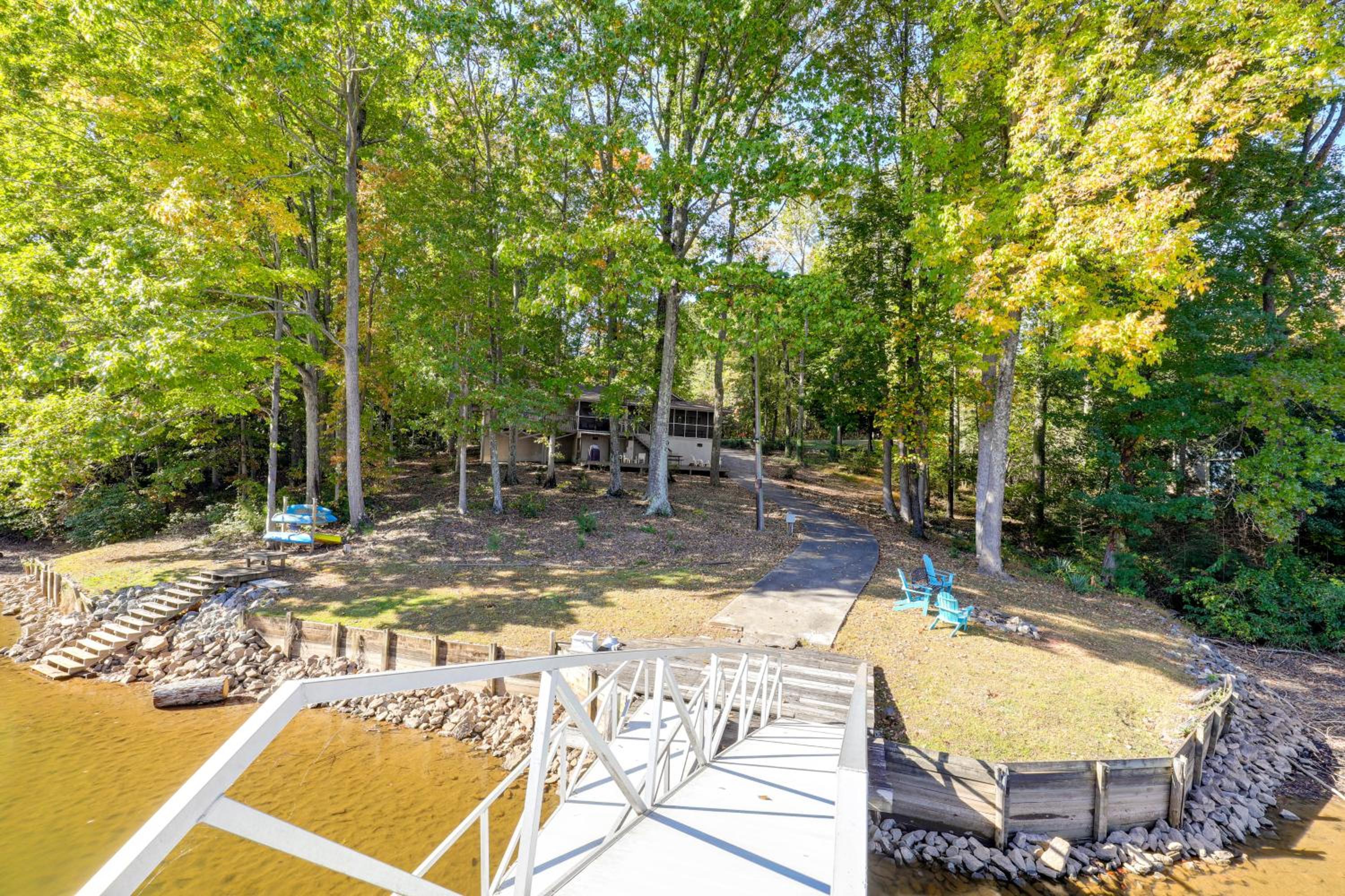 Dock, Views and Fire Pit Retreat on Lake Norman