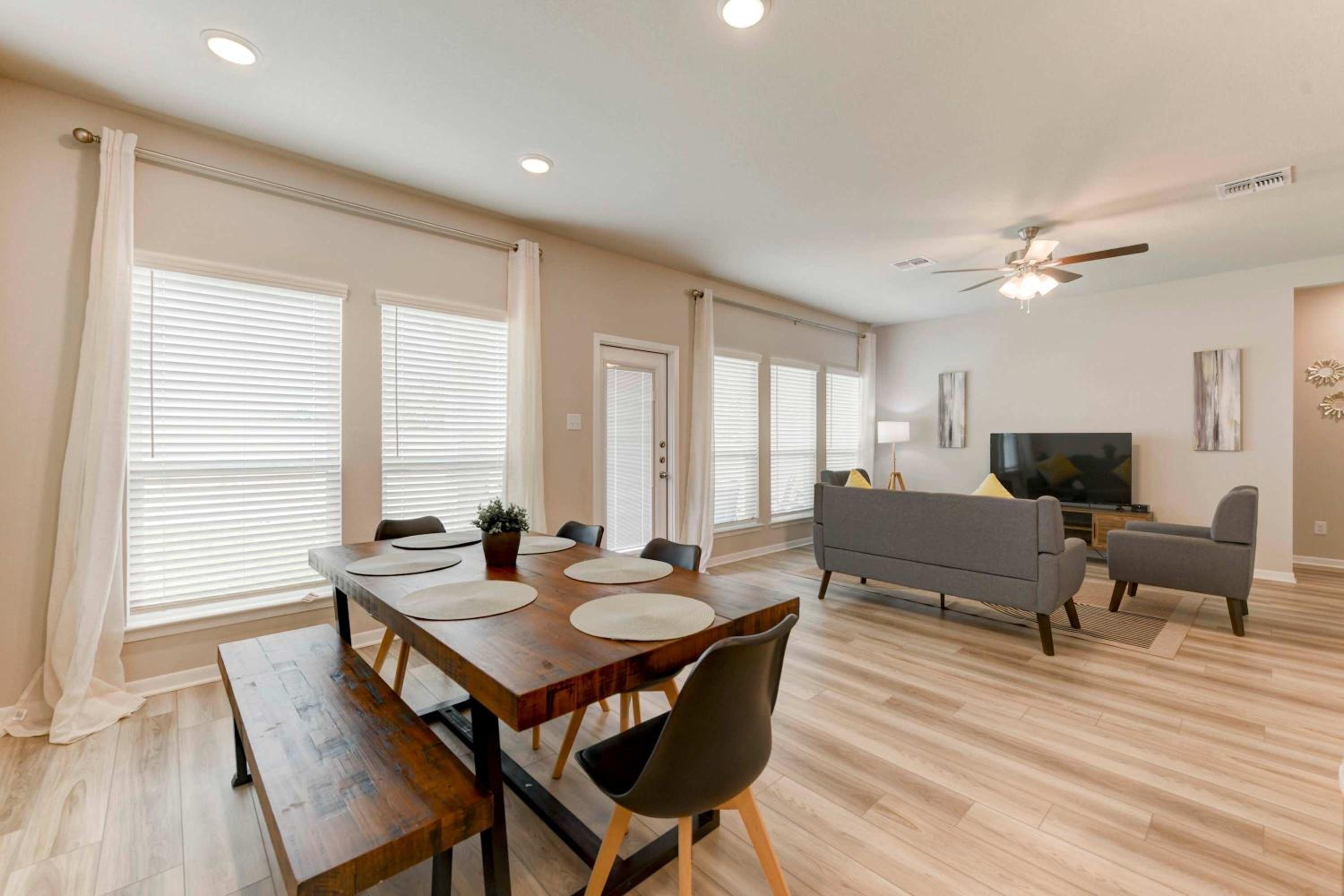 Charming Troy Escape Comfort Near Waco