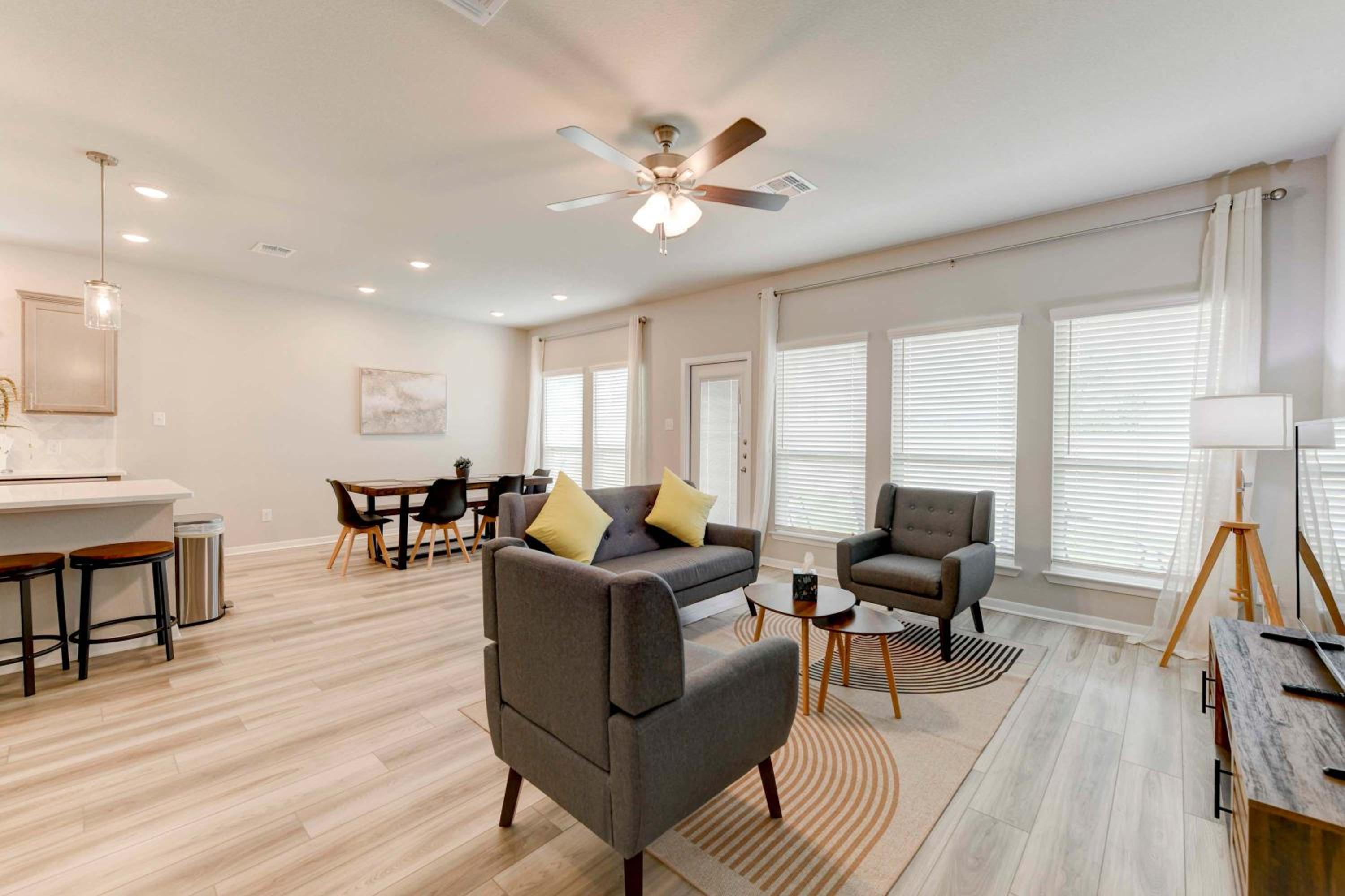 Charming Troy Escape Comfort Near Waco