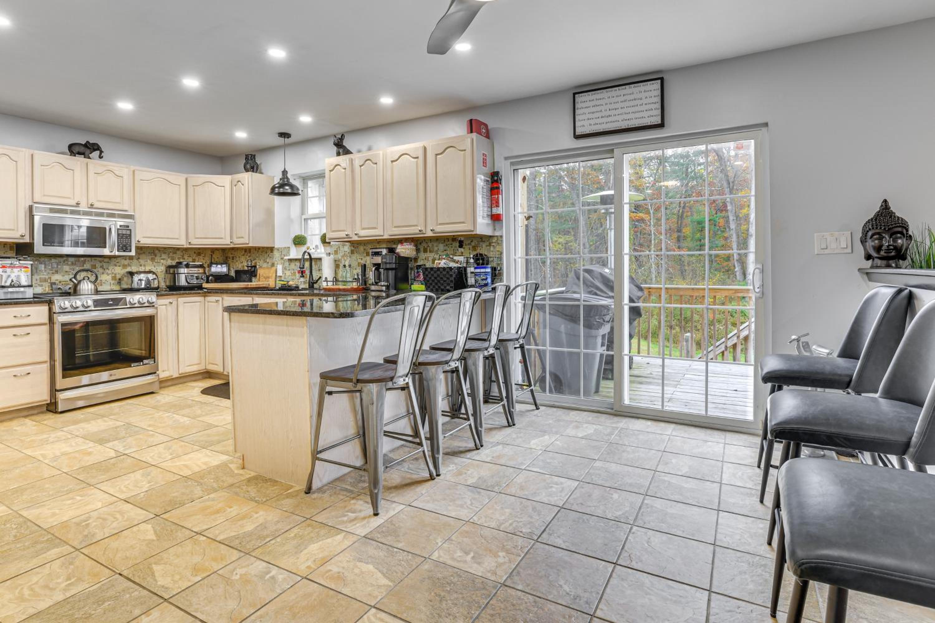 7 Mi to Slopes Family Getaway in Stroudsburg