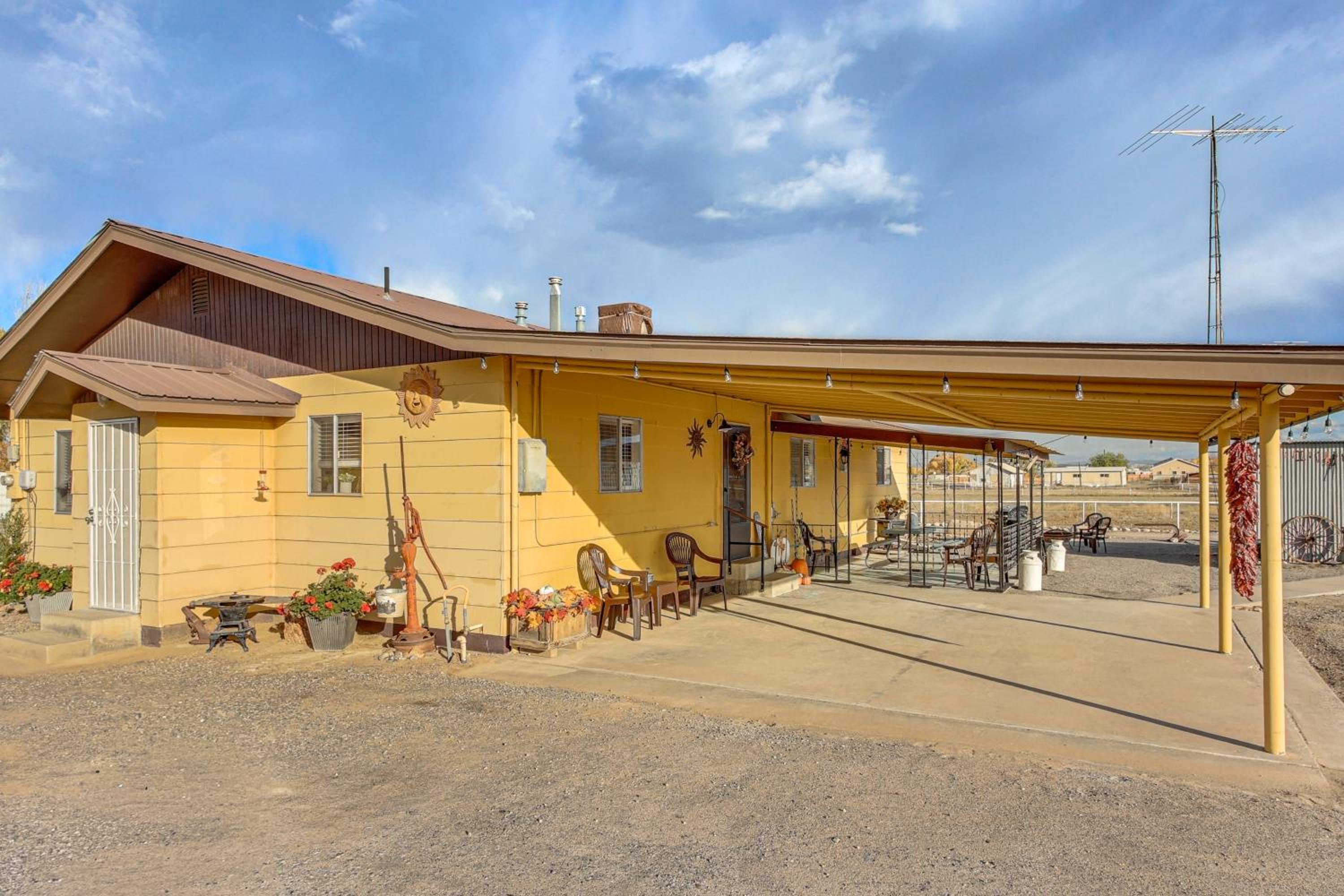 On 17-Acre Lot with Barn and Patio Rural Aztec Home