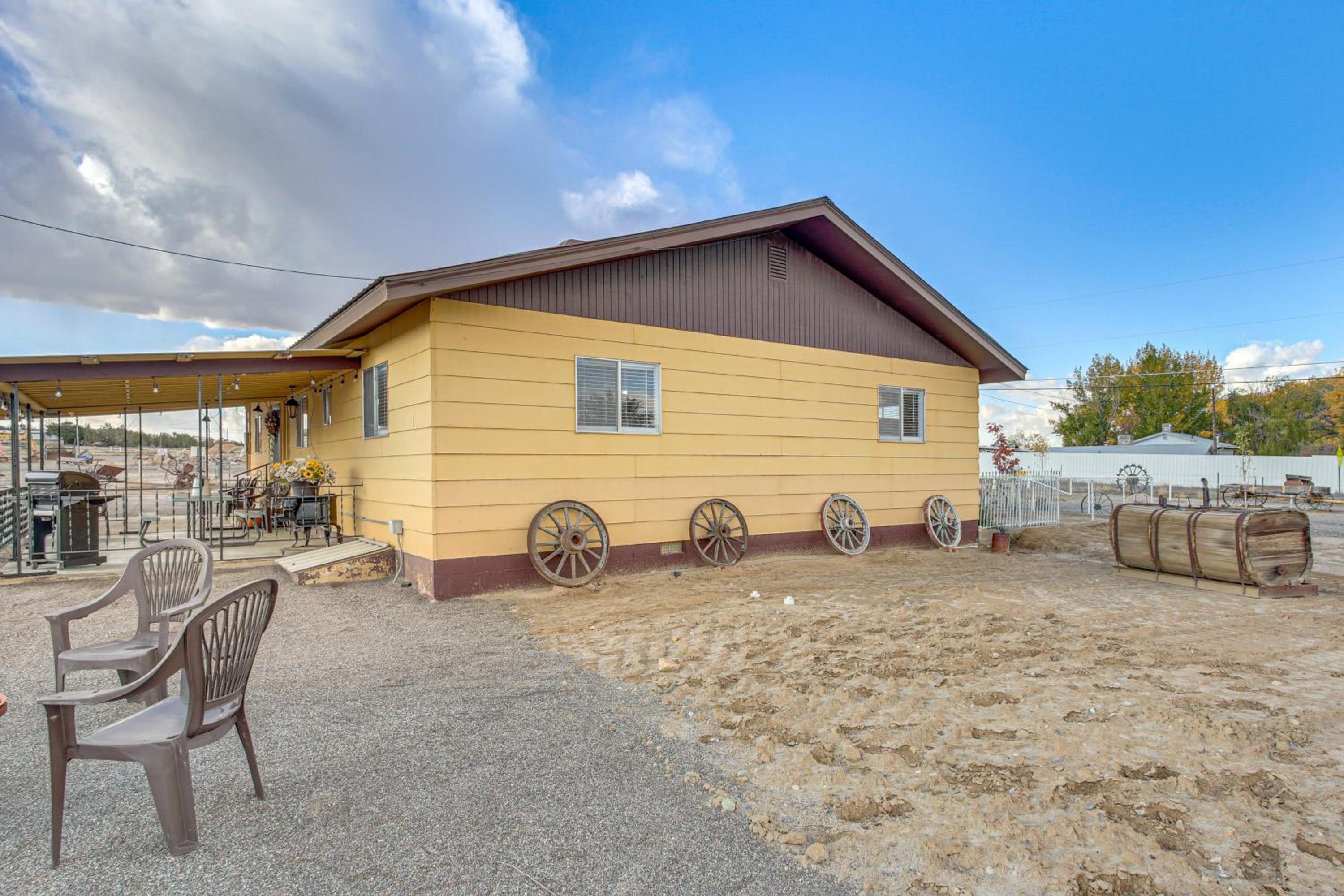 On 17-Acre Lot with Barn and Patio Rural Aztec Home