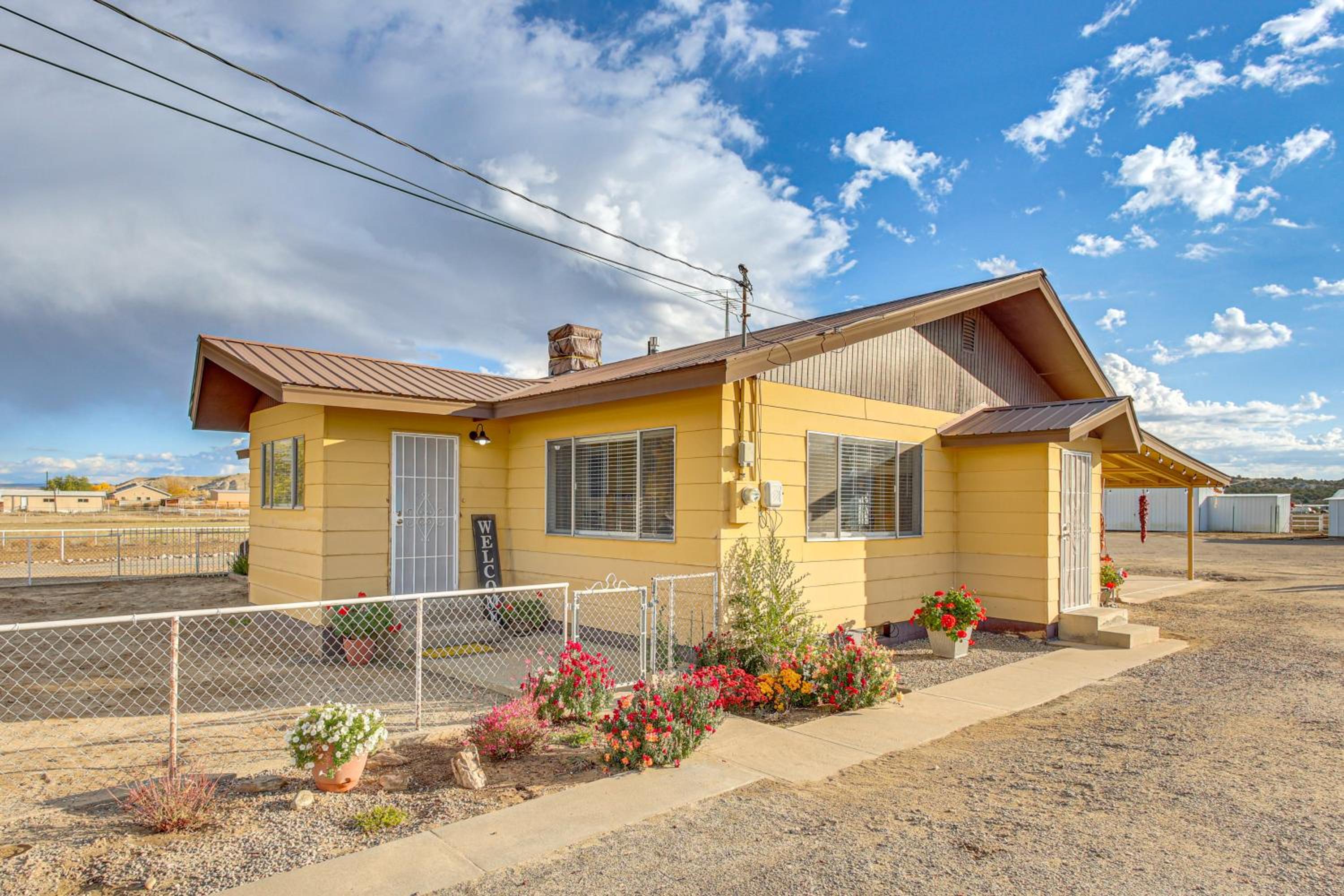 On 17-Acre Lot with Barn and Patio Rural Aztec Home