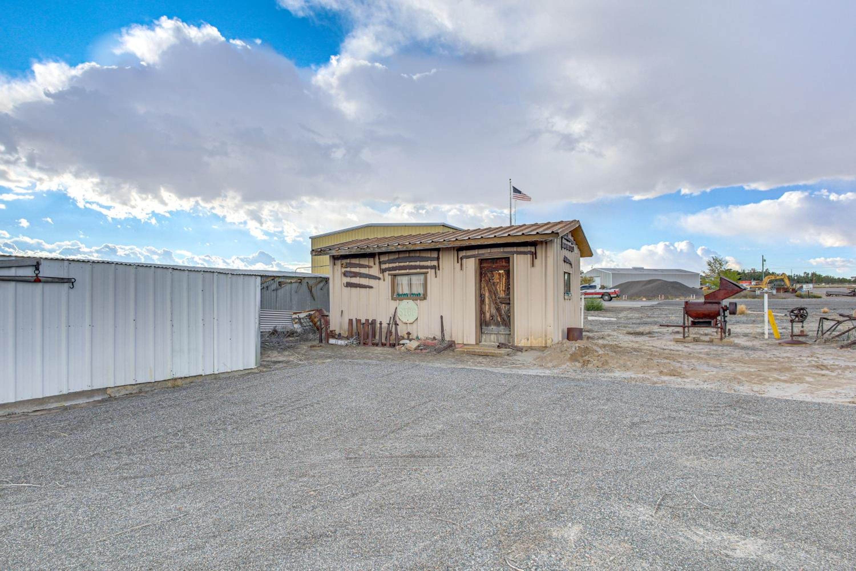 On 17-Acre Lot with Barn and Patio Rural Aztec Home