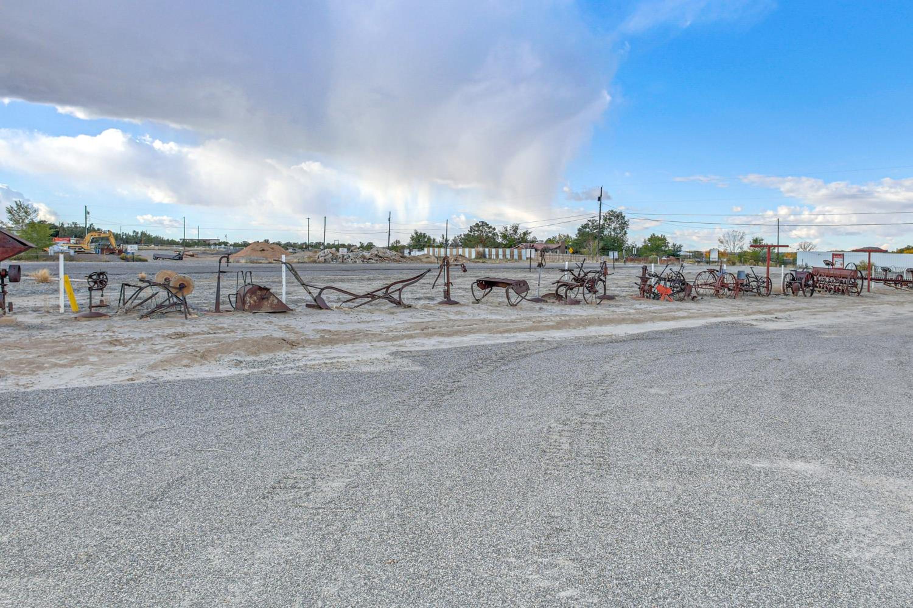 On 17-Acre Lot with Barn and Patio Rural Aztec Home