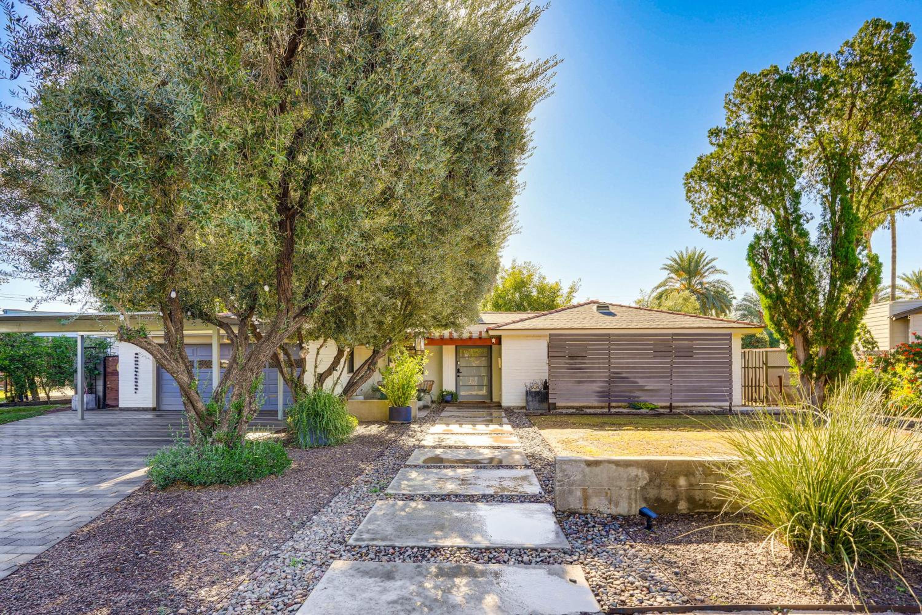 1 Mi to Dtwn and Mill Avenue! Home with Outdoor Oasis