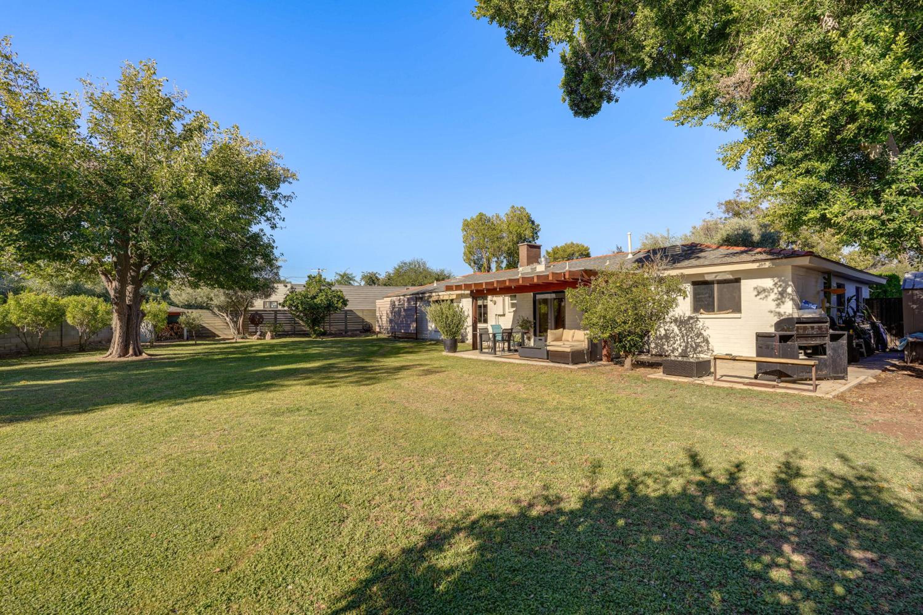 1 Mi to Dtwn and Mill Avenue! Home with Outdoor Oasis