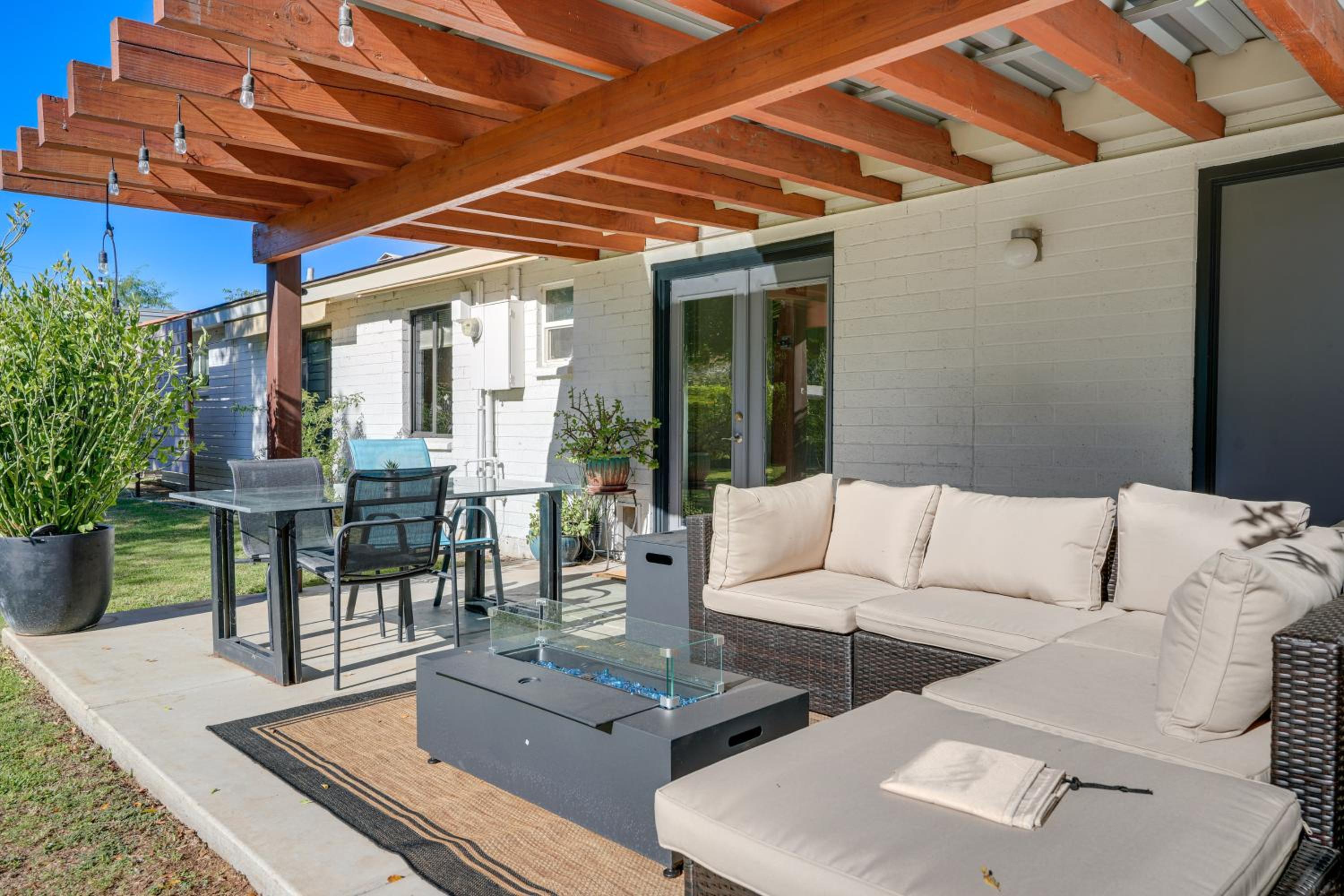 1 Mi to Dtwn and Mill Avenue! Home with Outdoor Oasis