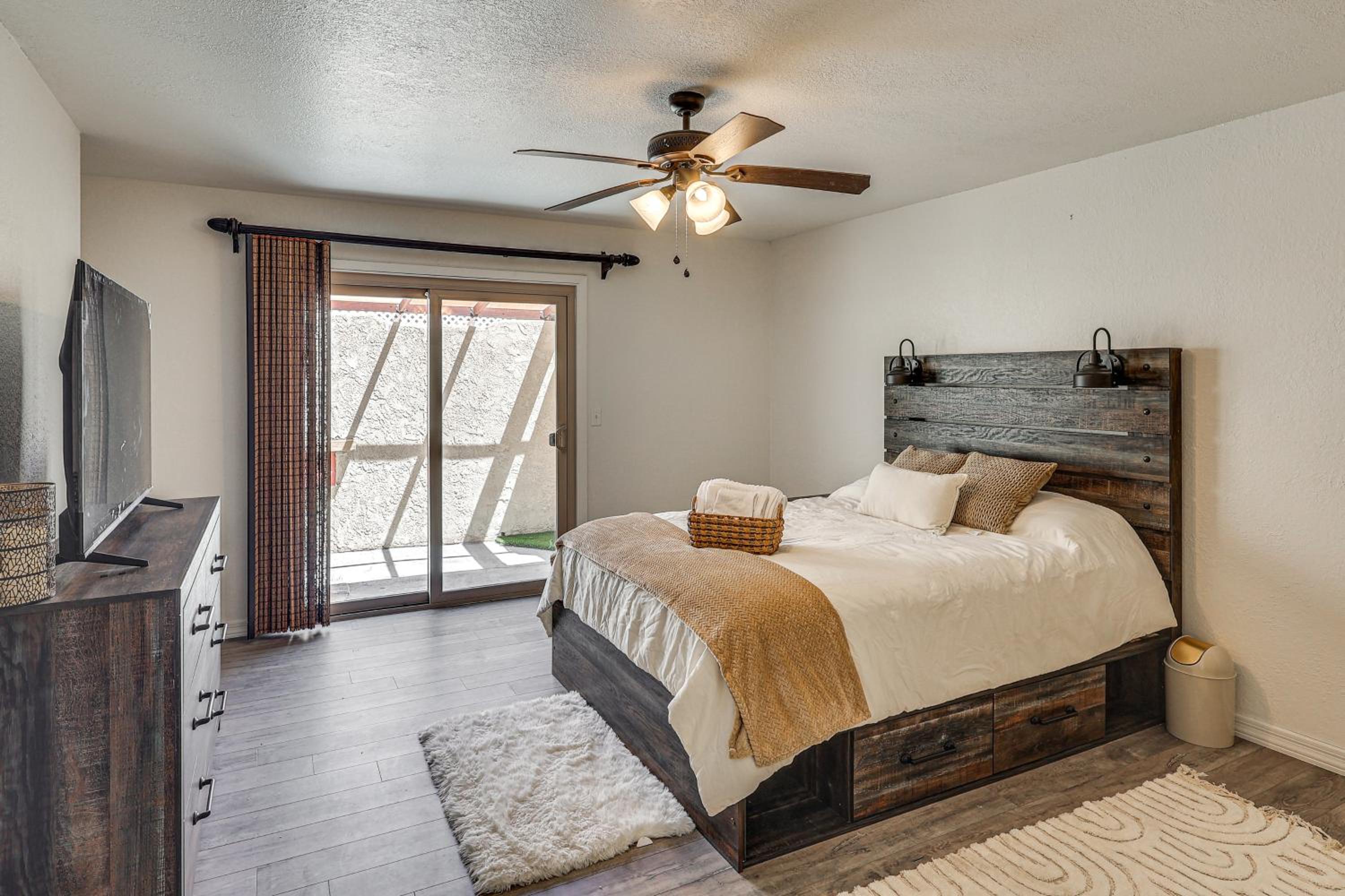 Lake Havasu Home with Pool 2 Mi to Boat Launch