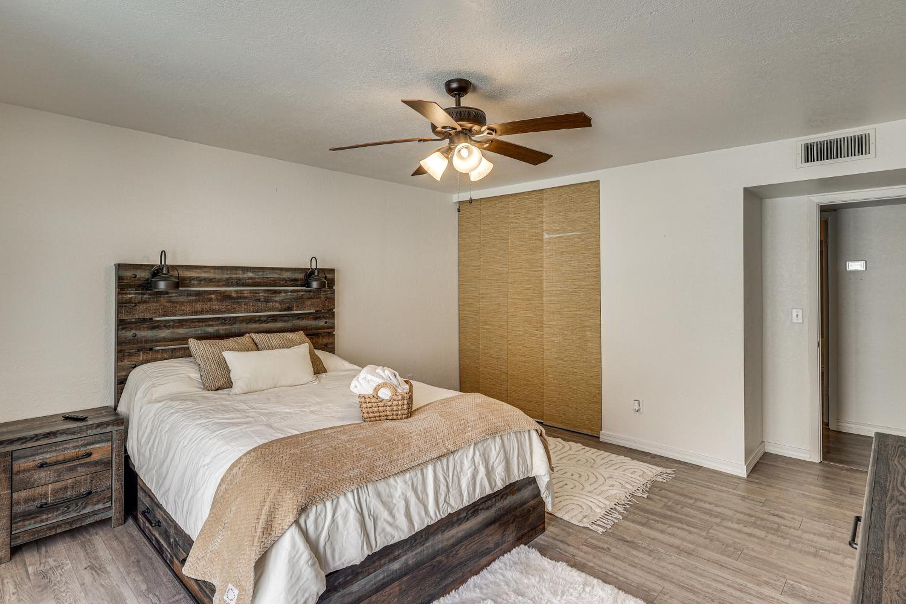 Lake Havasu Home with Pool 2 Mi to Boat Launch