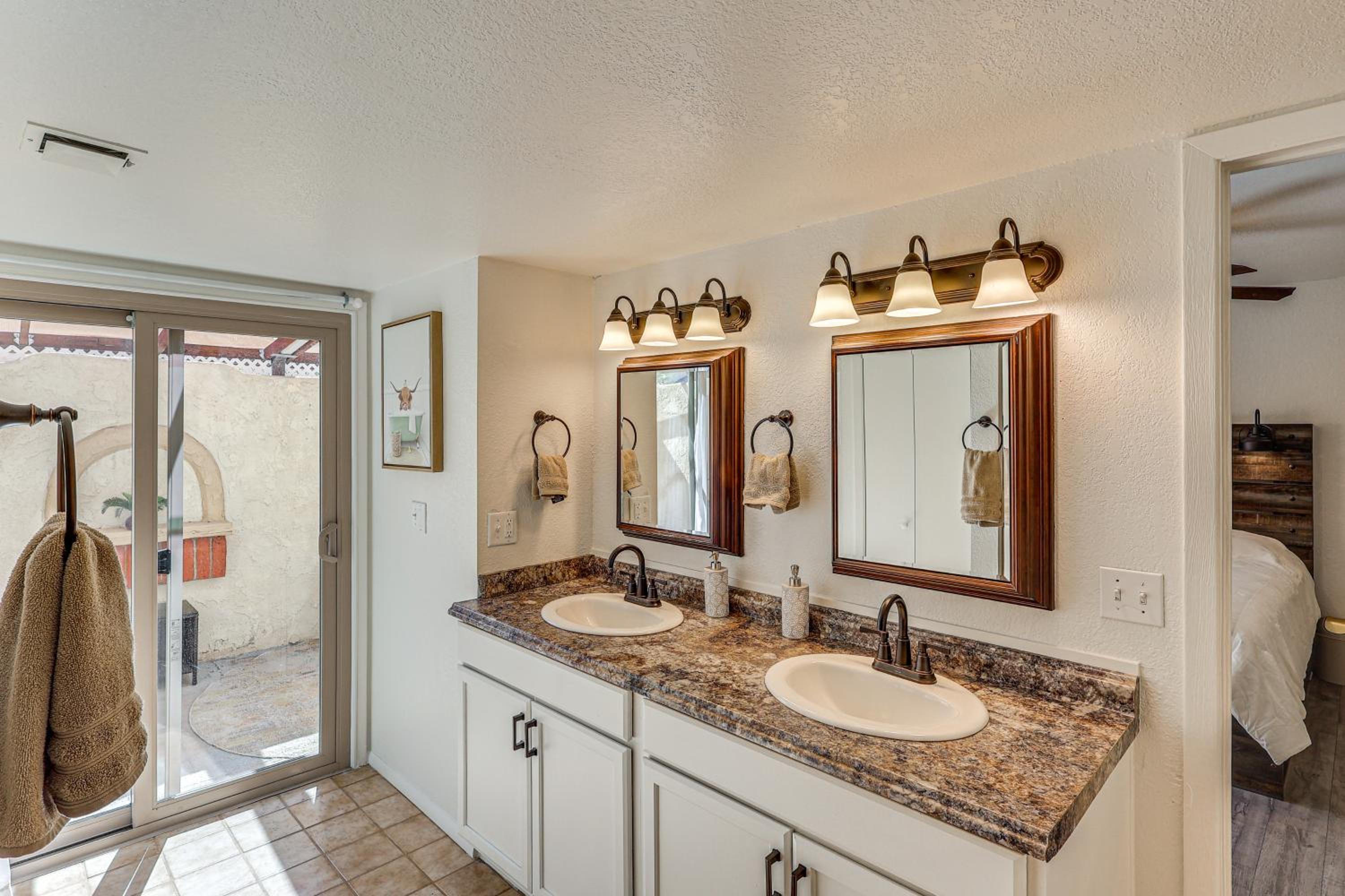 Lake Havasu Home with Pool 2 Mi to Boat Launch
