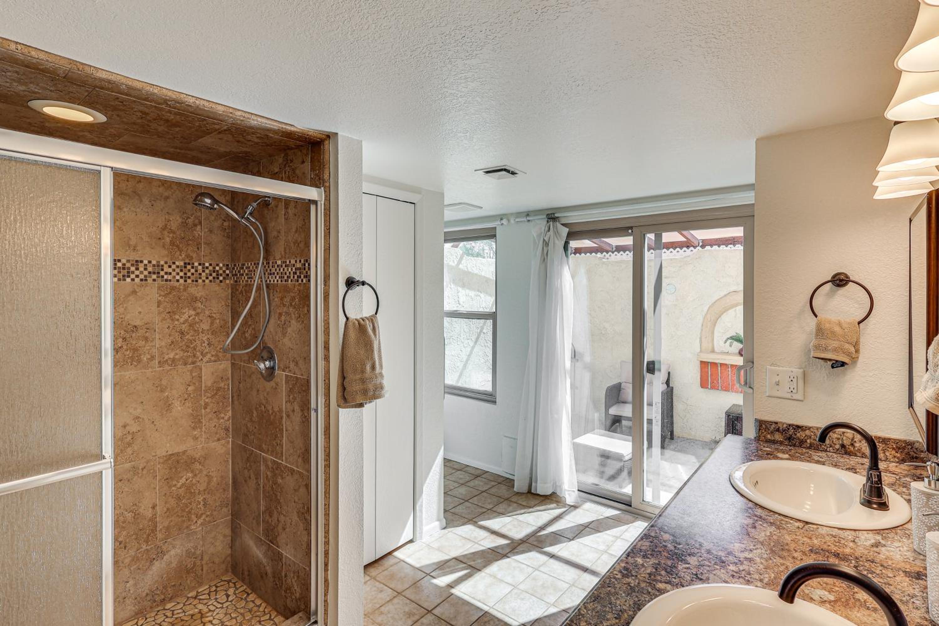 Lake Havasu Home with Pool 2 Mi to Boat Launch