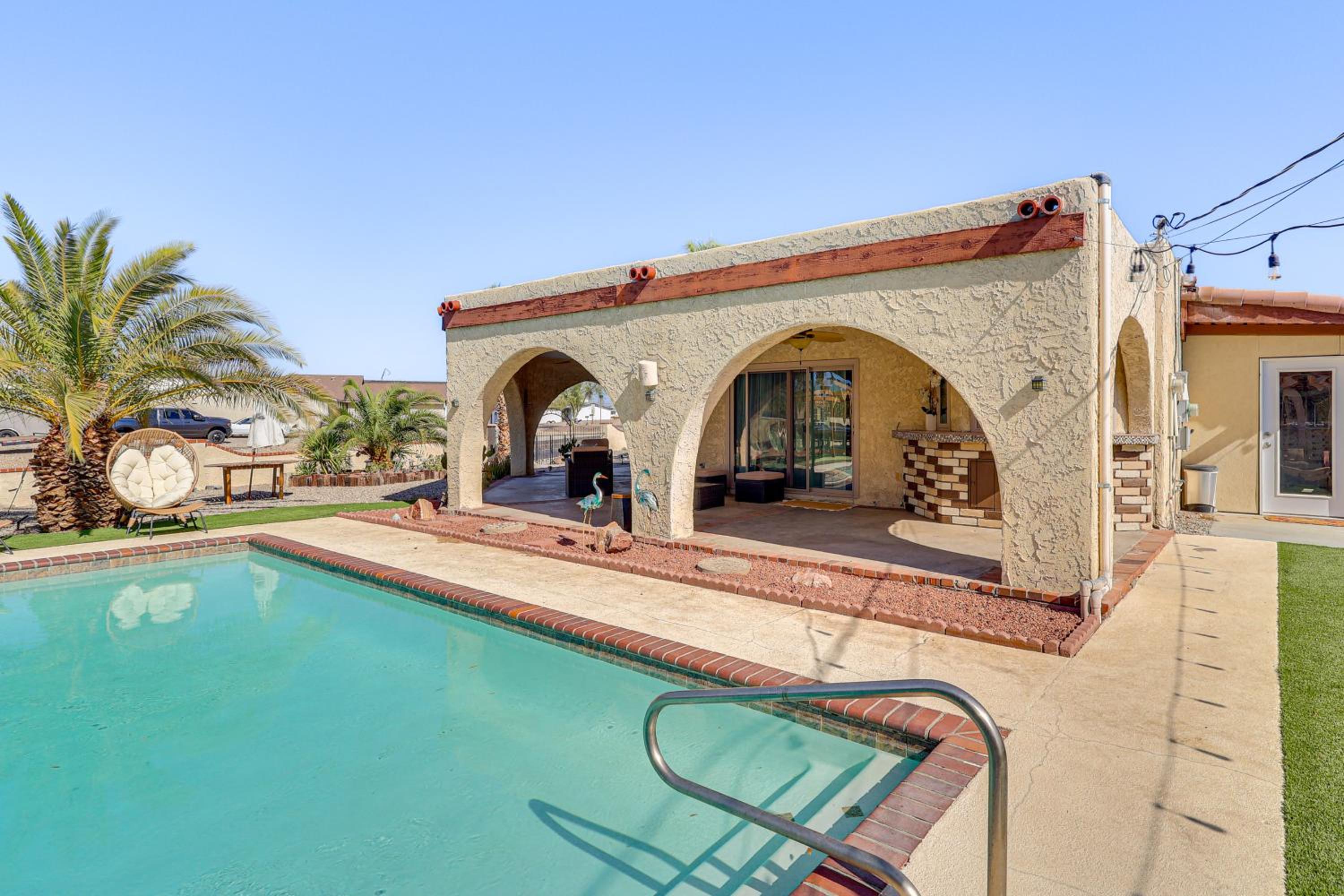 Lake Havasu Home with Pool 2 Mi to Boat Launch