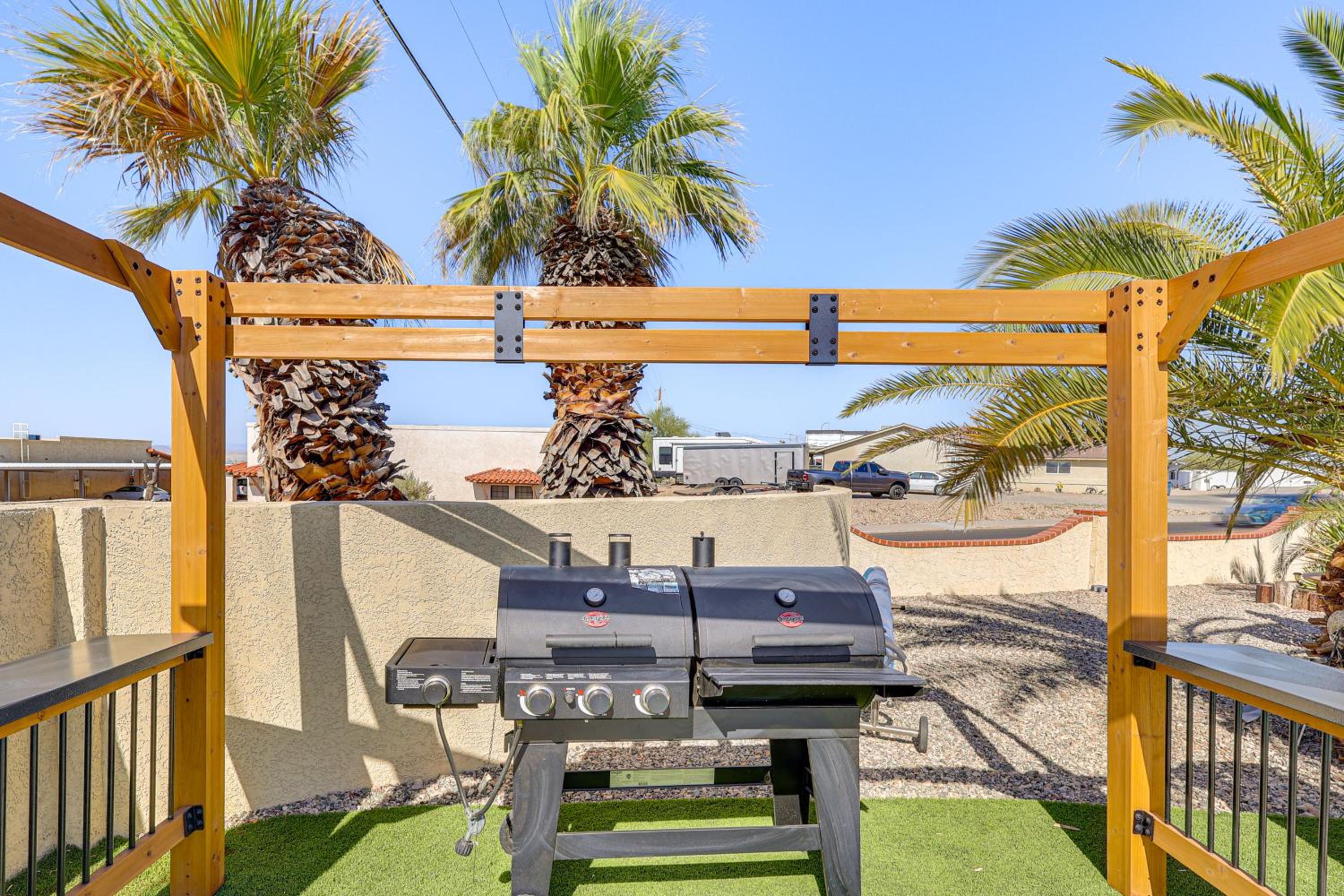 Lake Havasu Home with Pool 2 Mi to Boat Launch