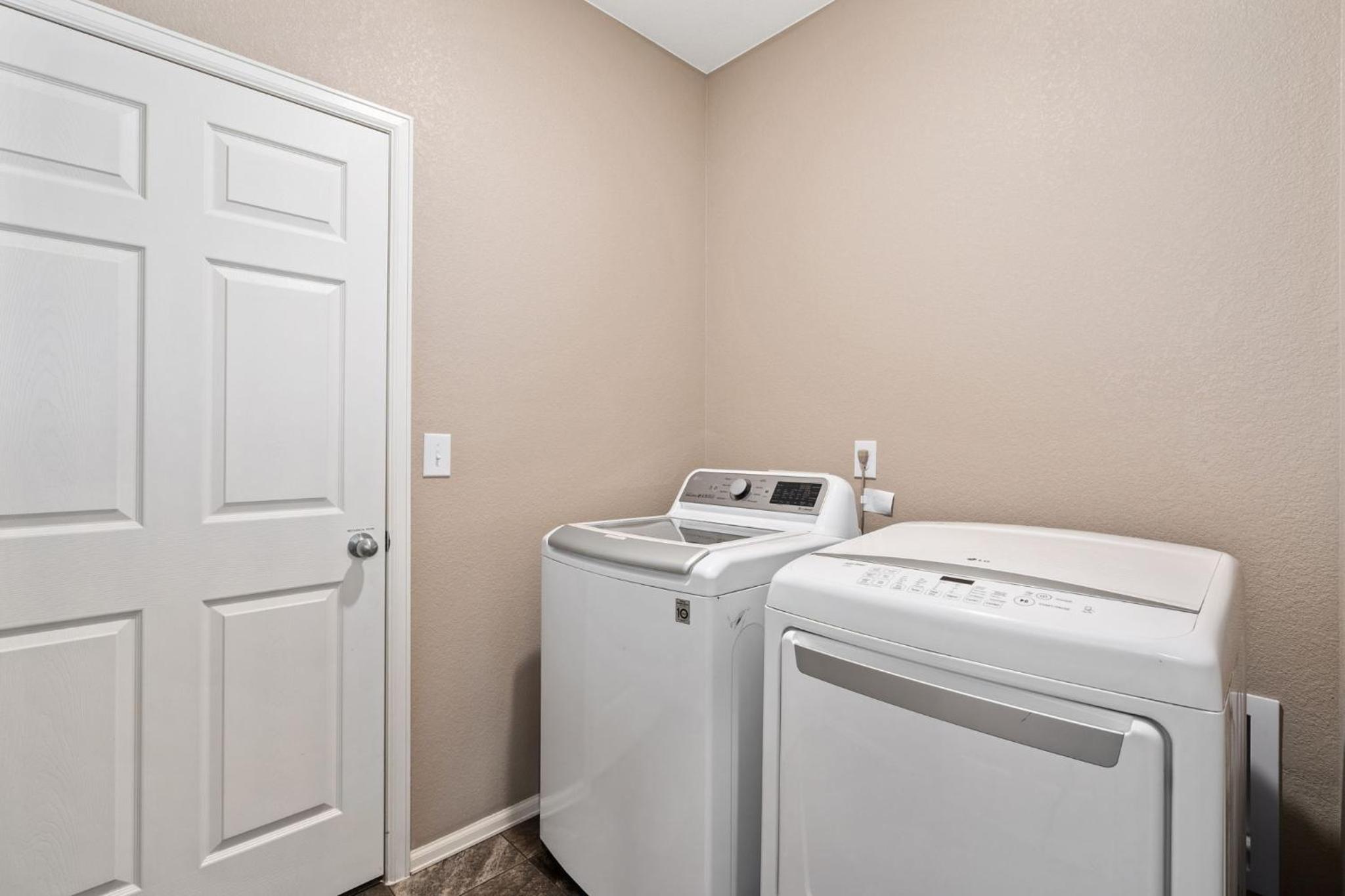 Windshire Retreat with Pool, Garage and Pet-Friendly