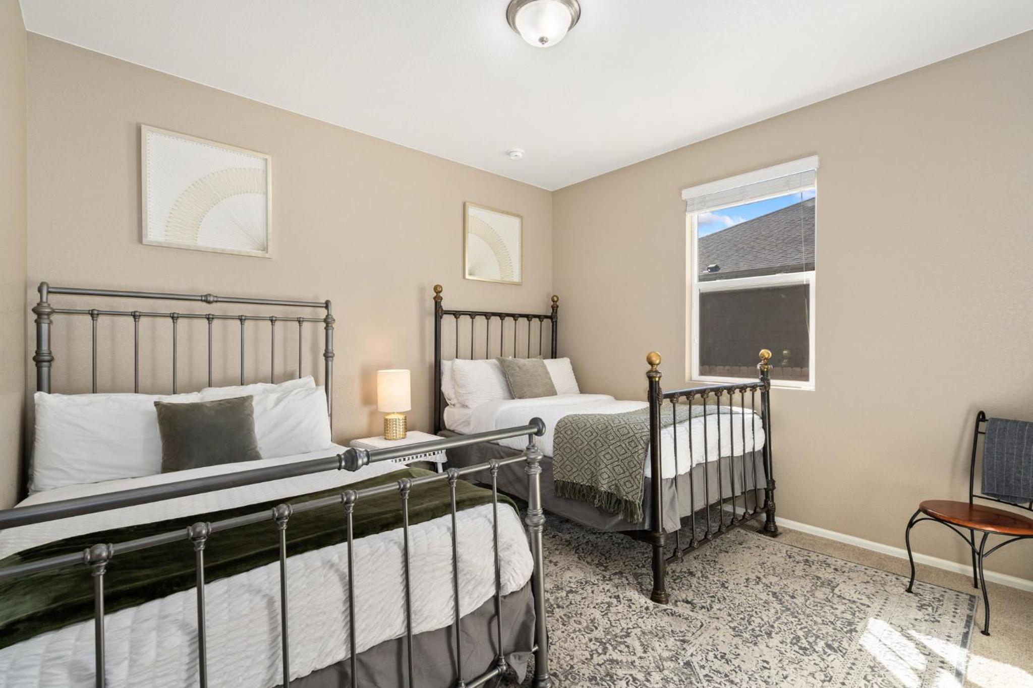Windshire Retreat with Pool, Garage and Pet-Friendly
