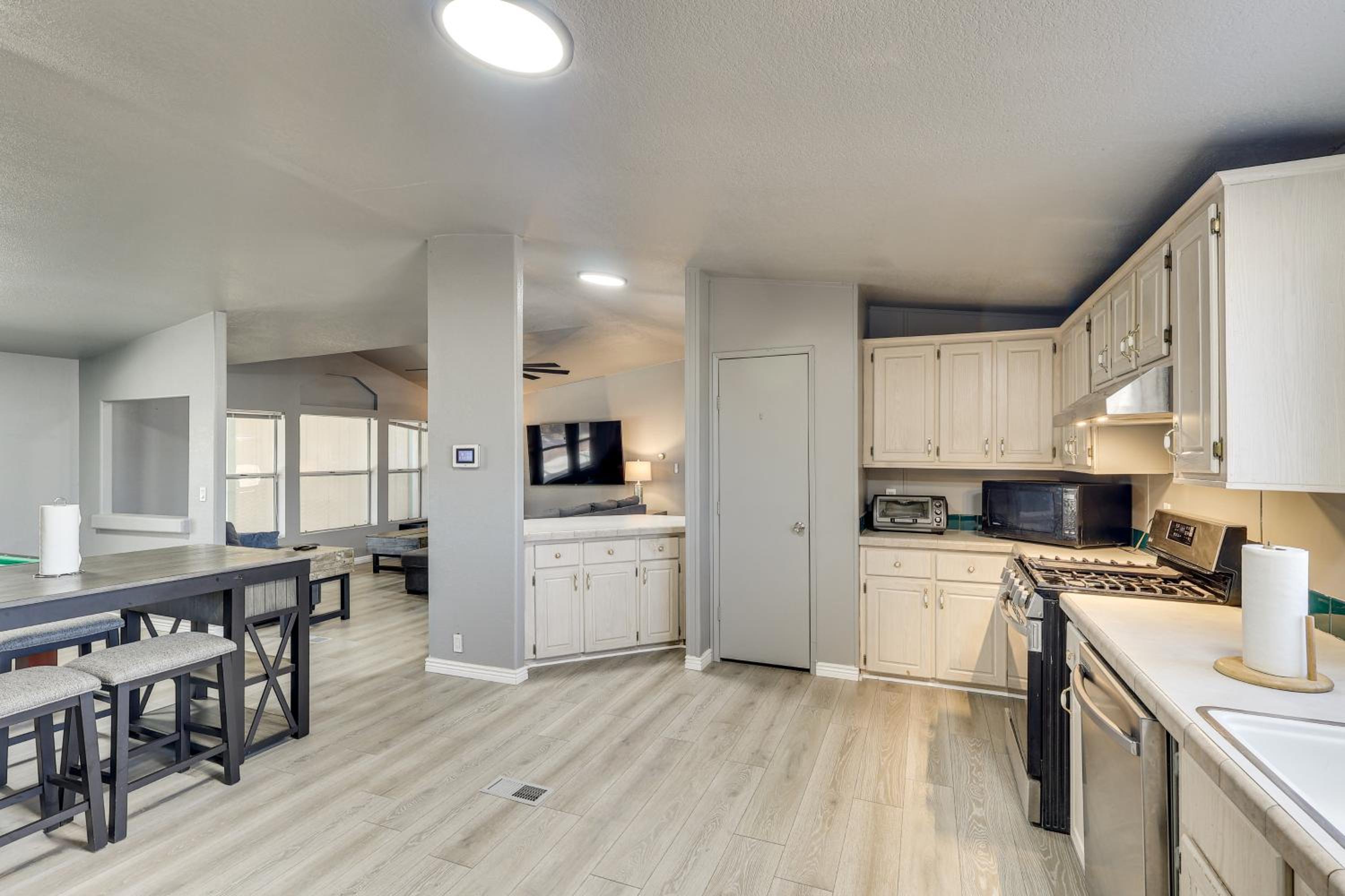 Golf, Fish and Unwind! Group Getaway in Fort Mohave