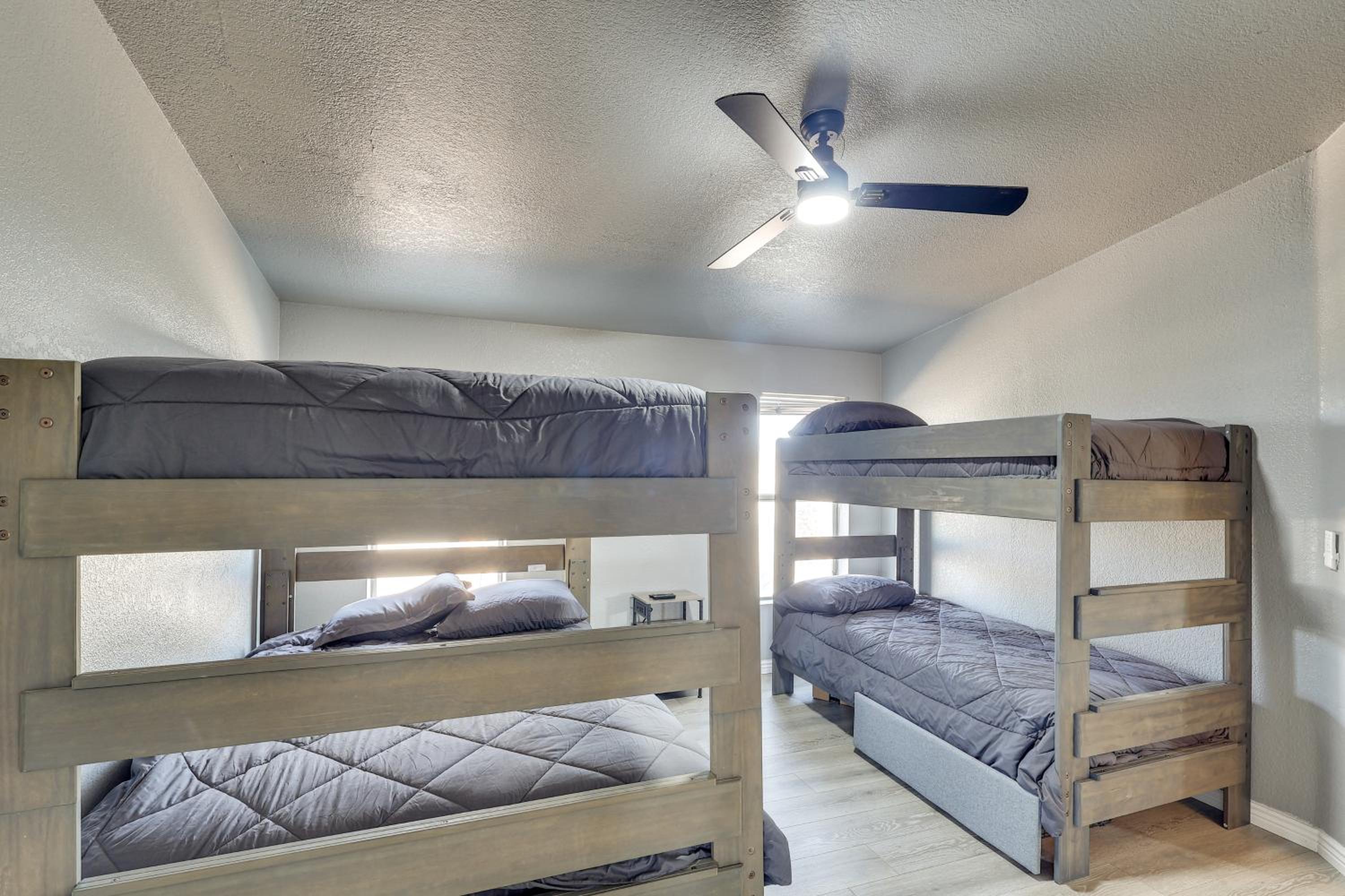 Golf, Fish and Unwind! Group Getaway in Fort Mohave
