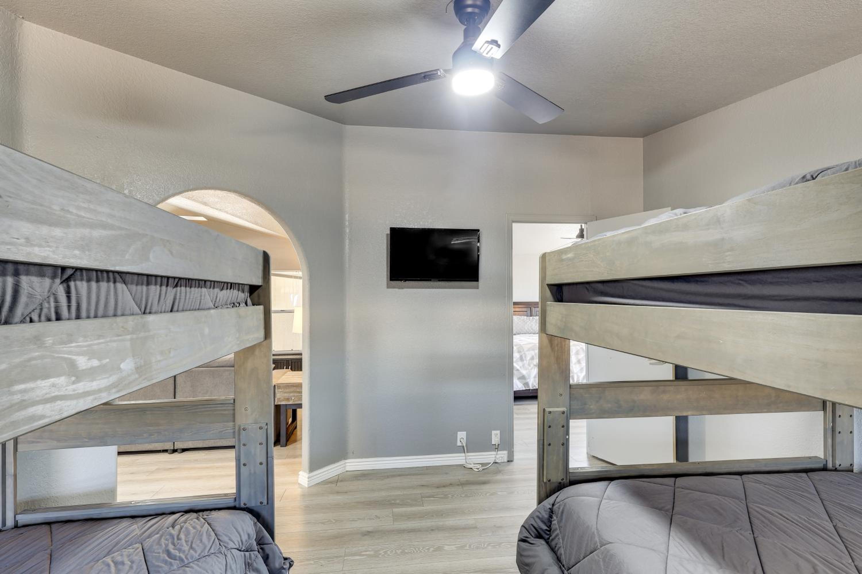 Golf, Fish and Unwind! Group Getaway in Fort Mohave