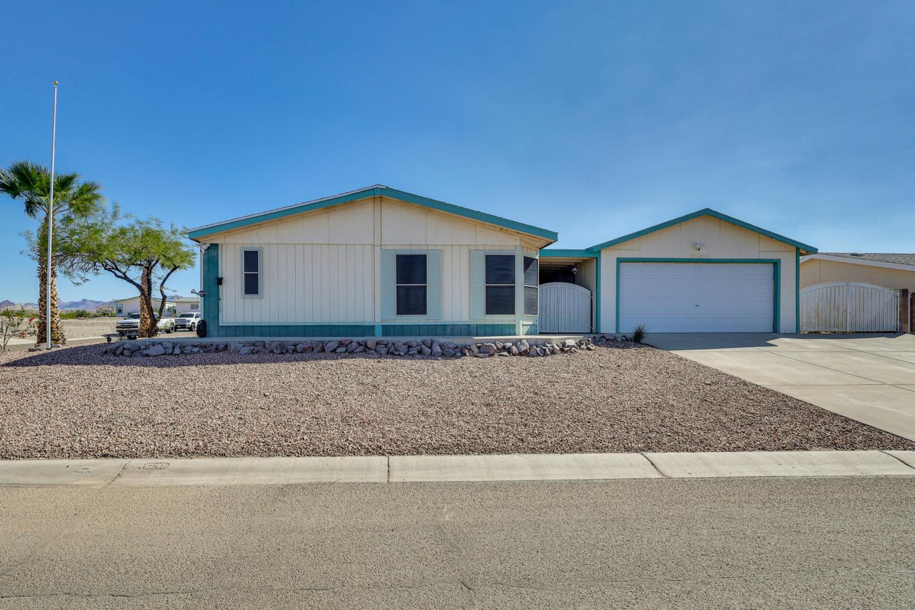 Golf, Fish and Unwind! Group Getaway in Fort Mohave