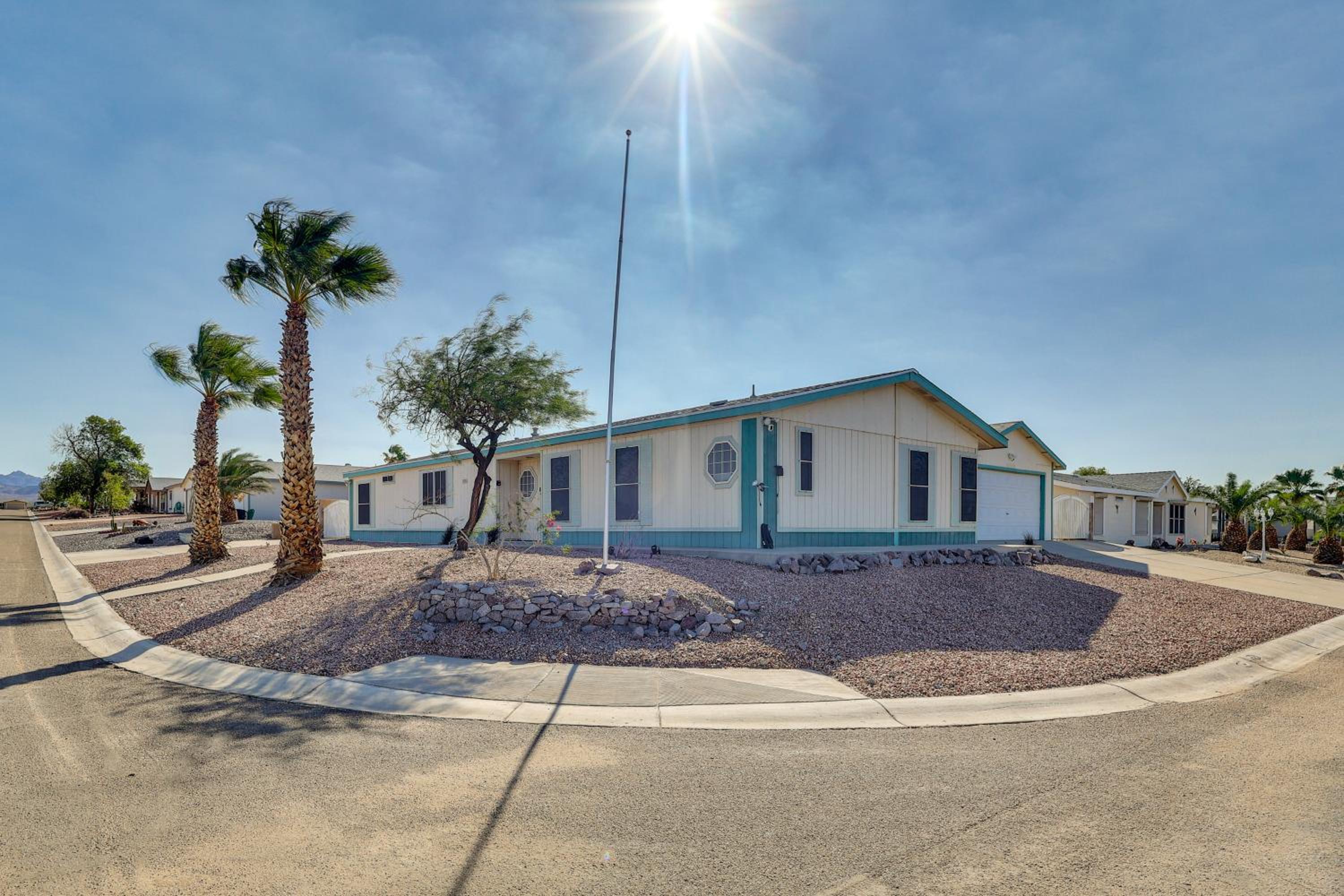 Golf, Fish and Unwind! Group Getaway in Fort Mohave