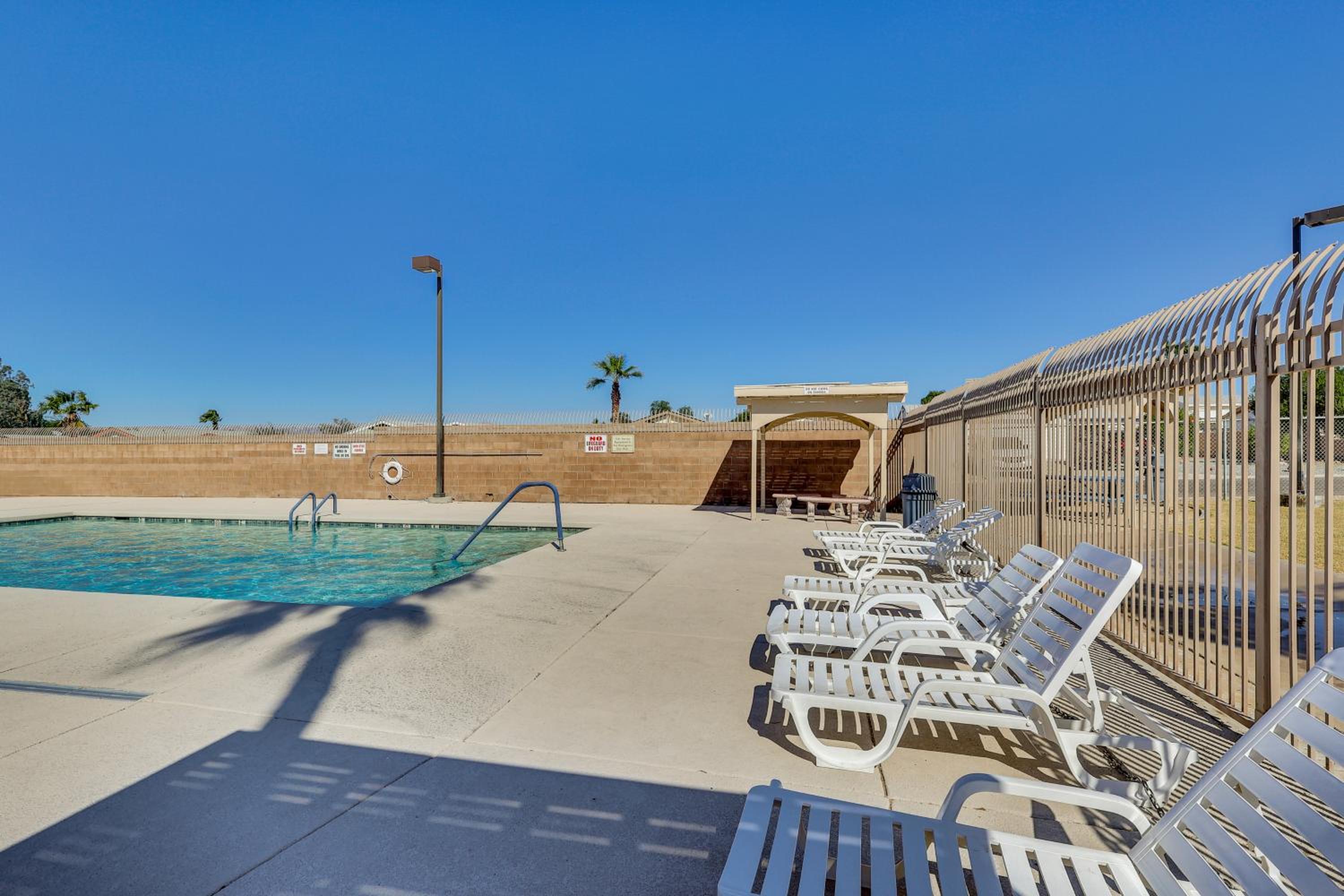 Golf, Fish and Unwind! Group Getaway in Fort Mohave