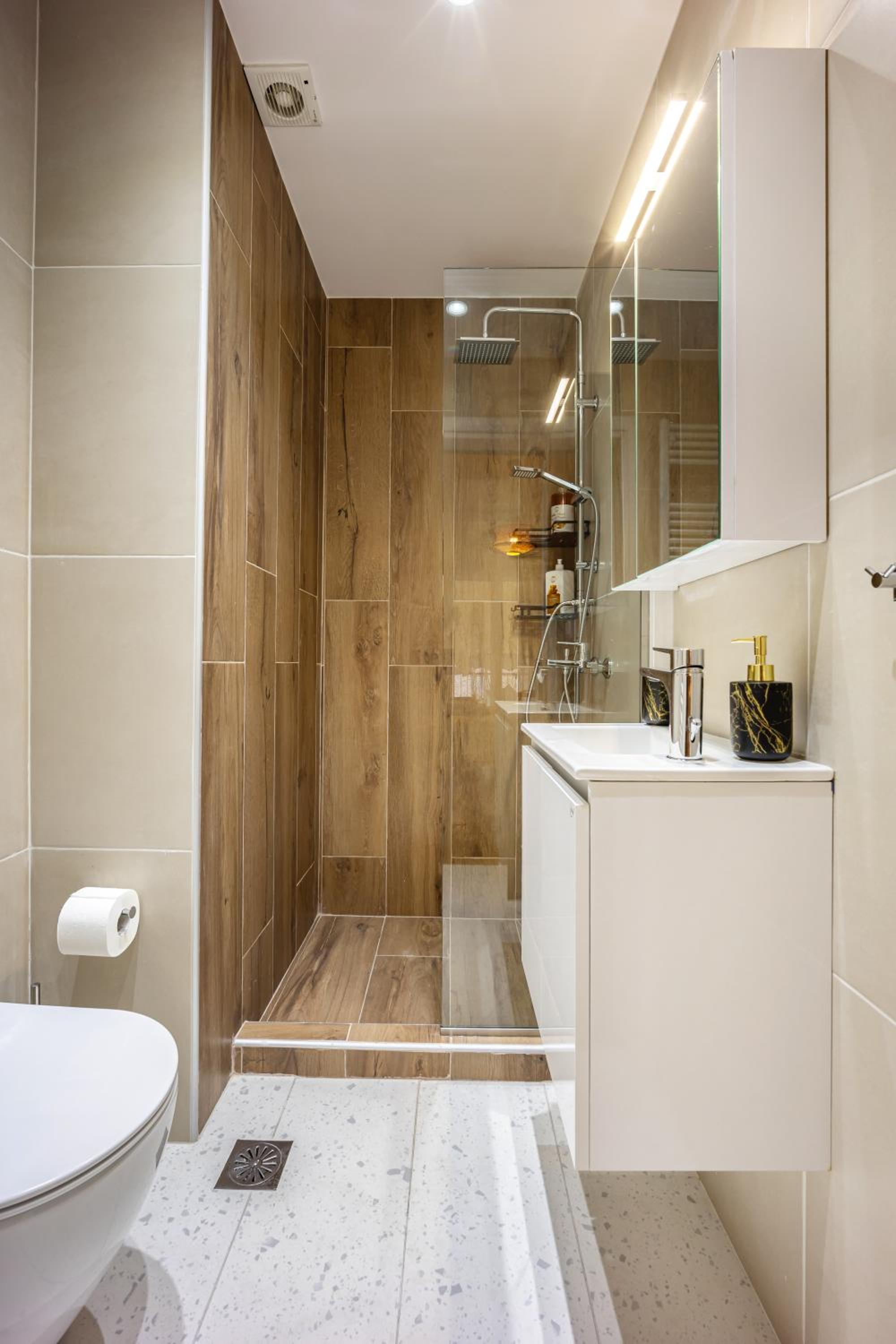 Stylish Luxury Getaway 3BR Apartment 115m