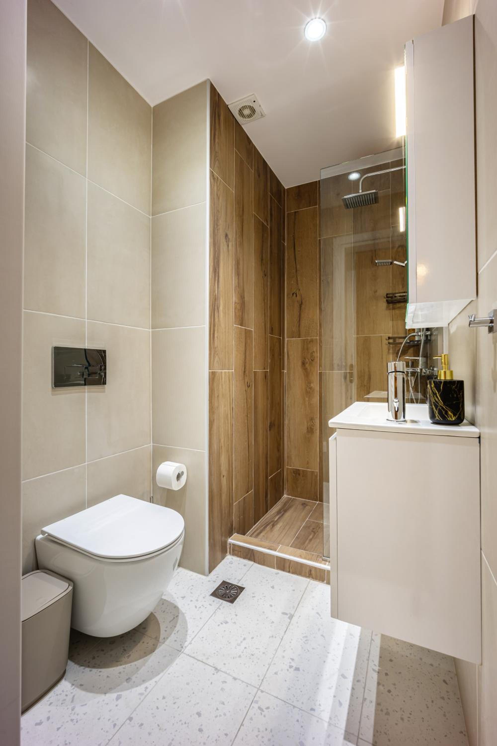 Stylish Luxury Getaway 3BR Apartment 115m
