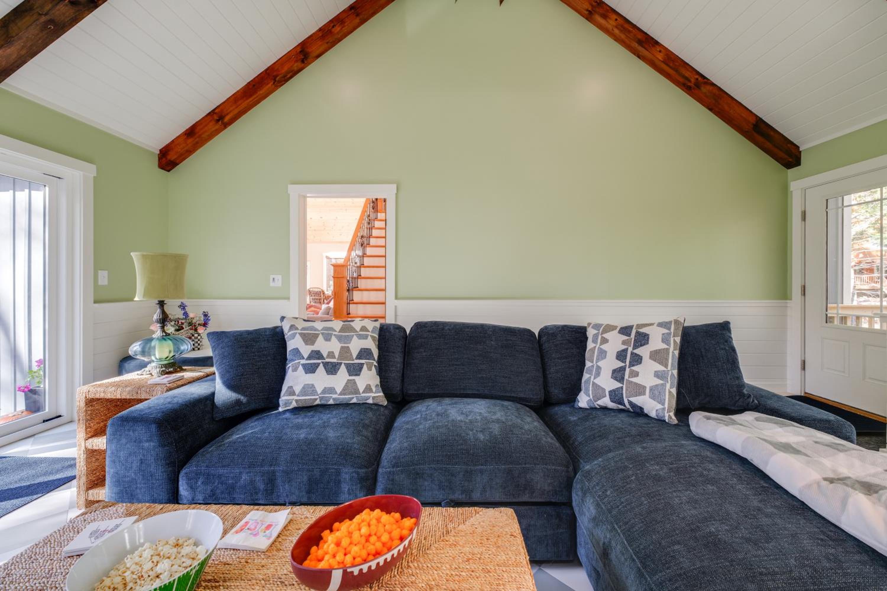 Beaches, Golf and More Family Home on Frye Island!