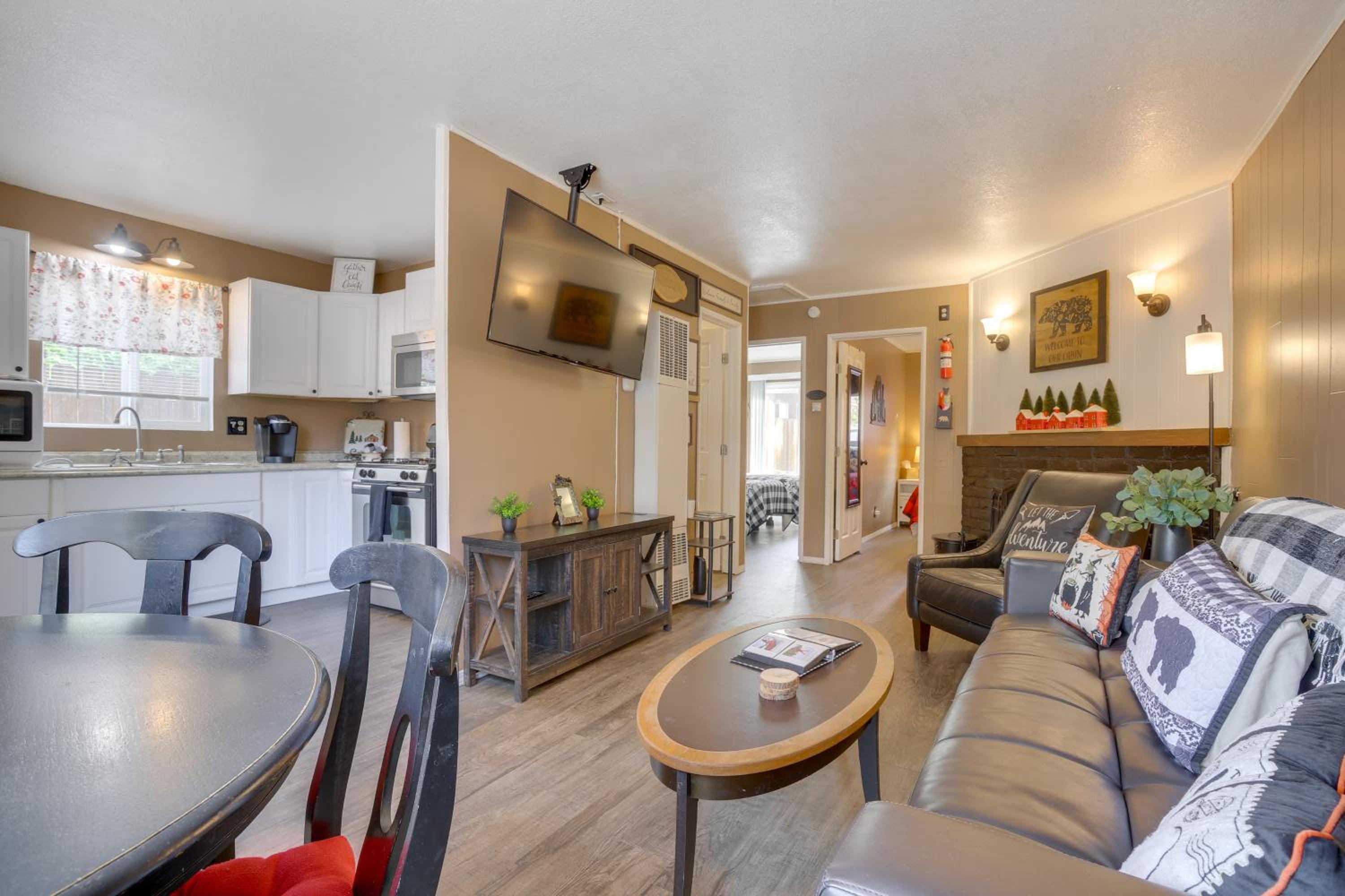Big Bear Ski Hideaway! Cozy Cabin with Fenced Yard