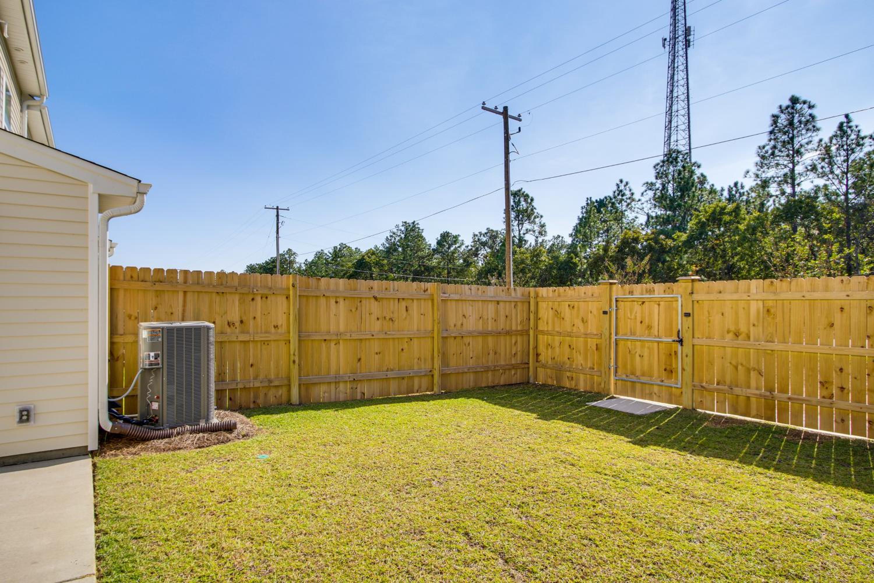 Private Yard Family Hideaway 9 Mi to Fort Jackson