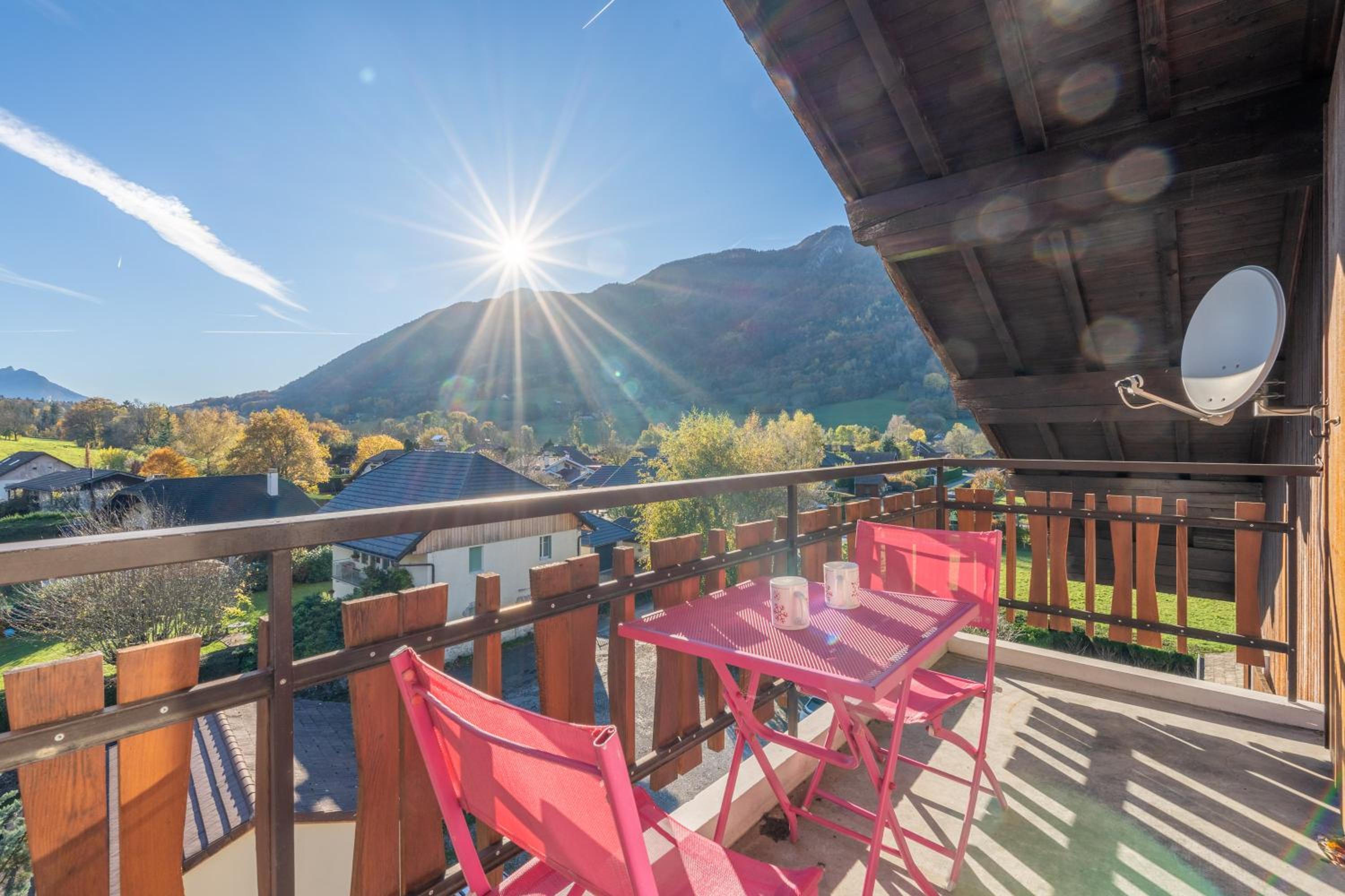 Entre lac & Montagnes avec balcon, proche Annecy