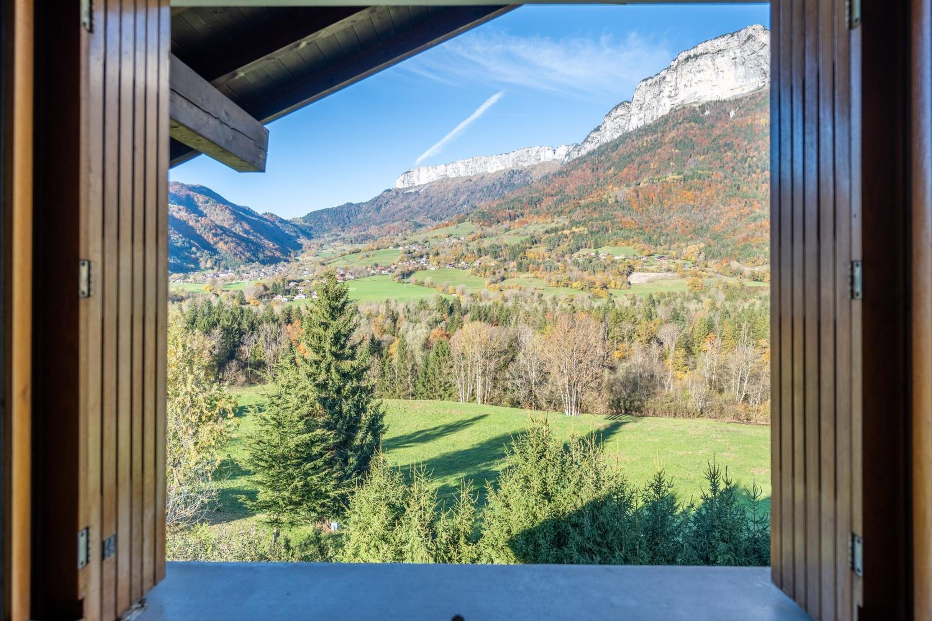 Entre lac & Montagnes avec balcon, proche Annecy