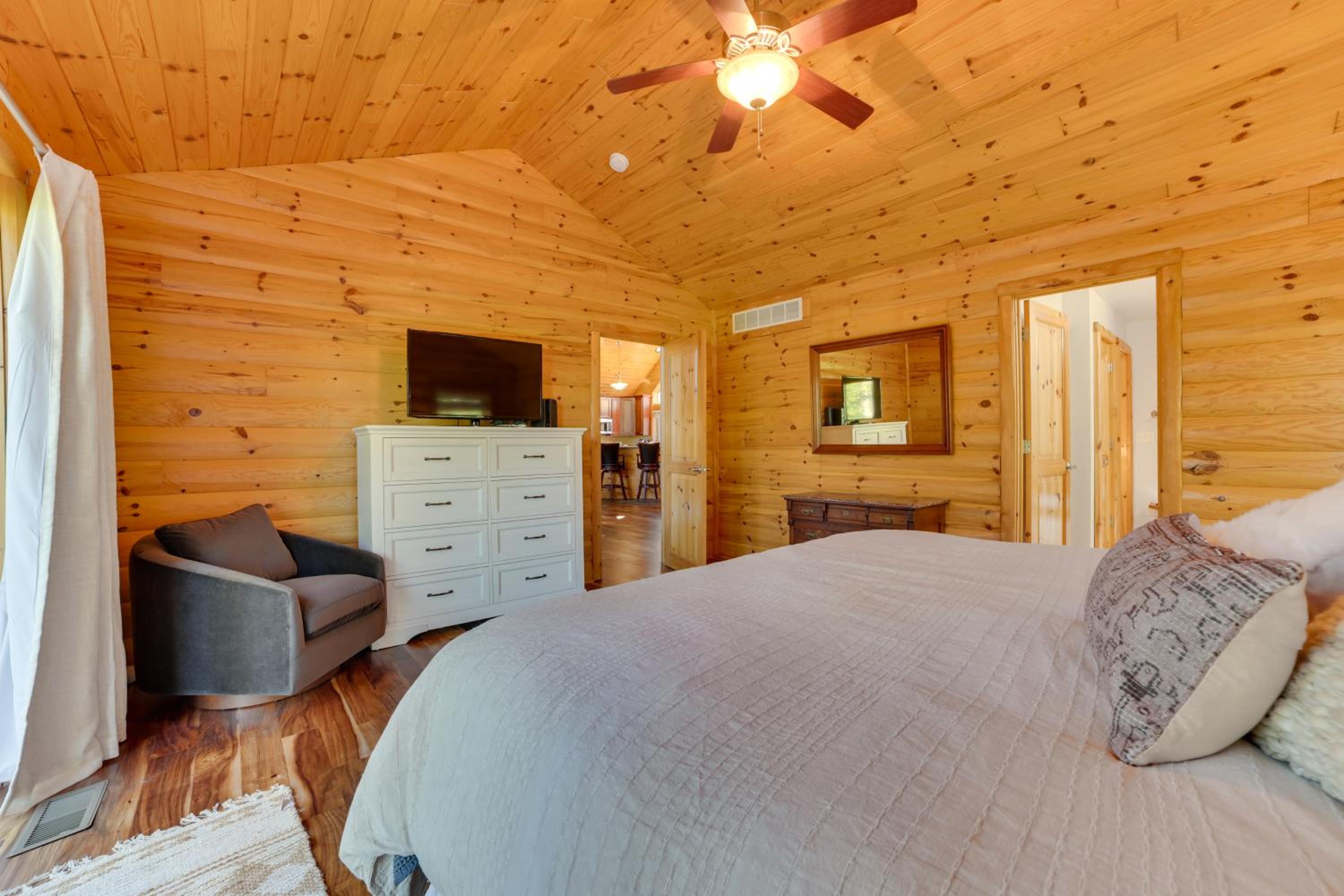 Luxury Cabin in The Reserve at Boyne Mountain