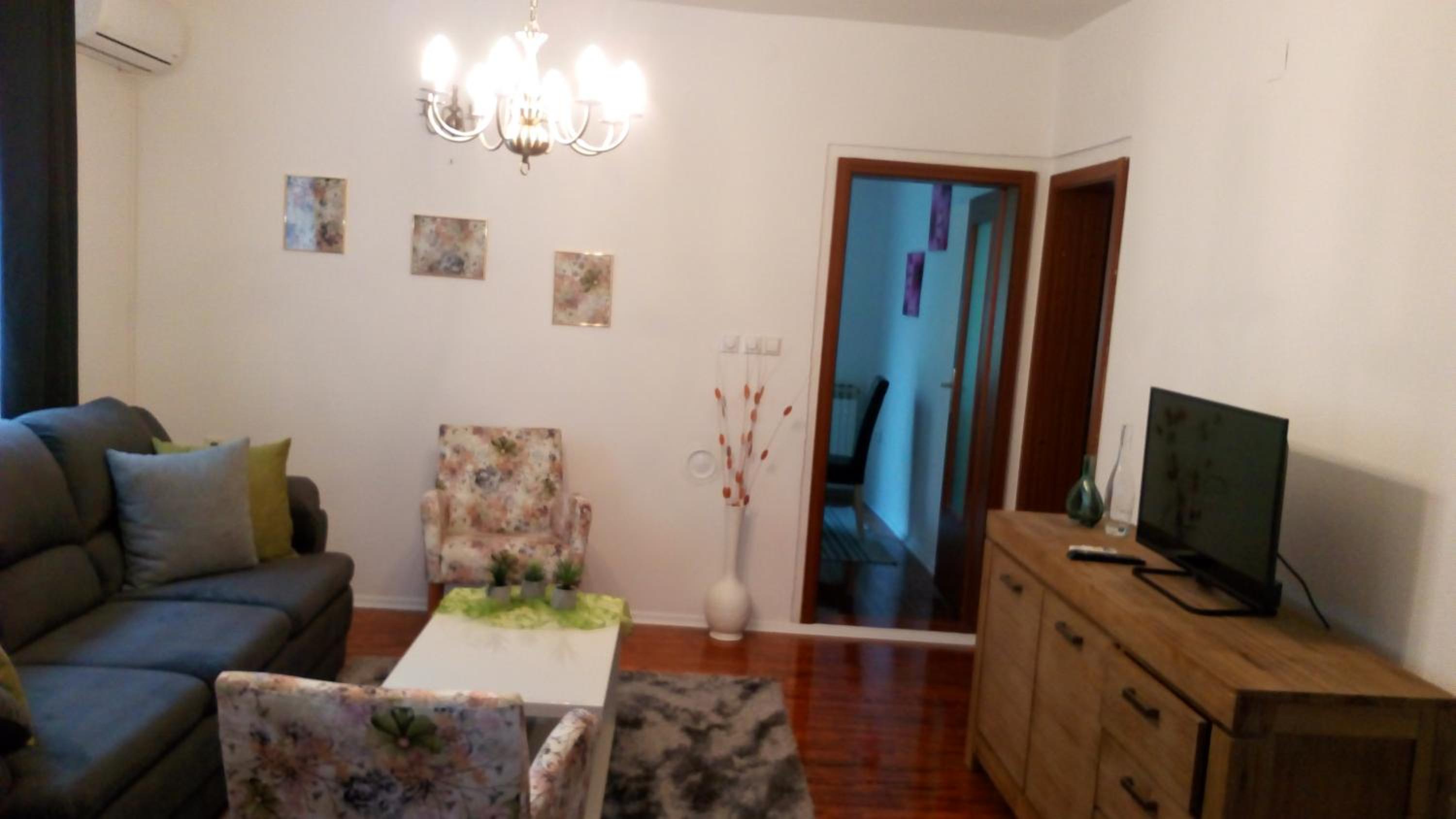 Apartman EL view 3