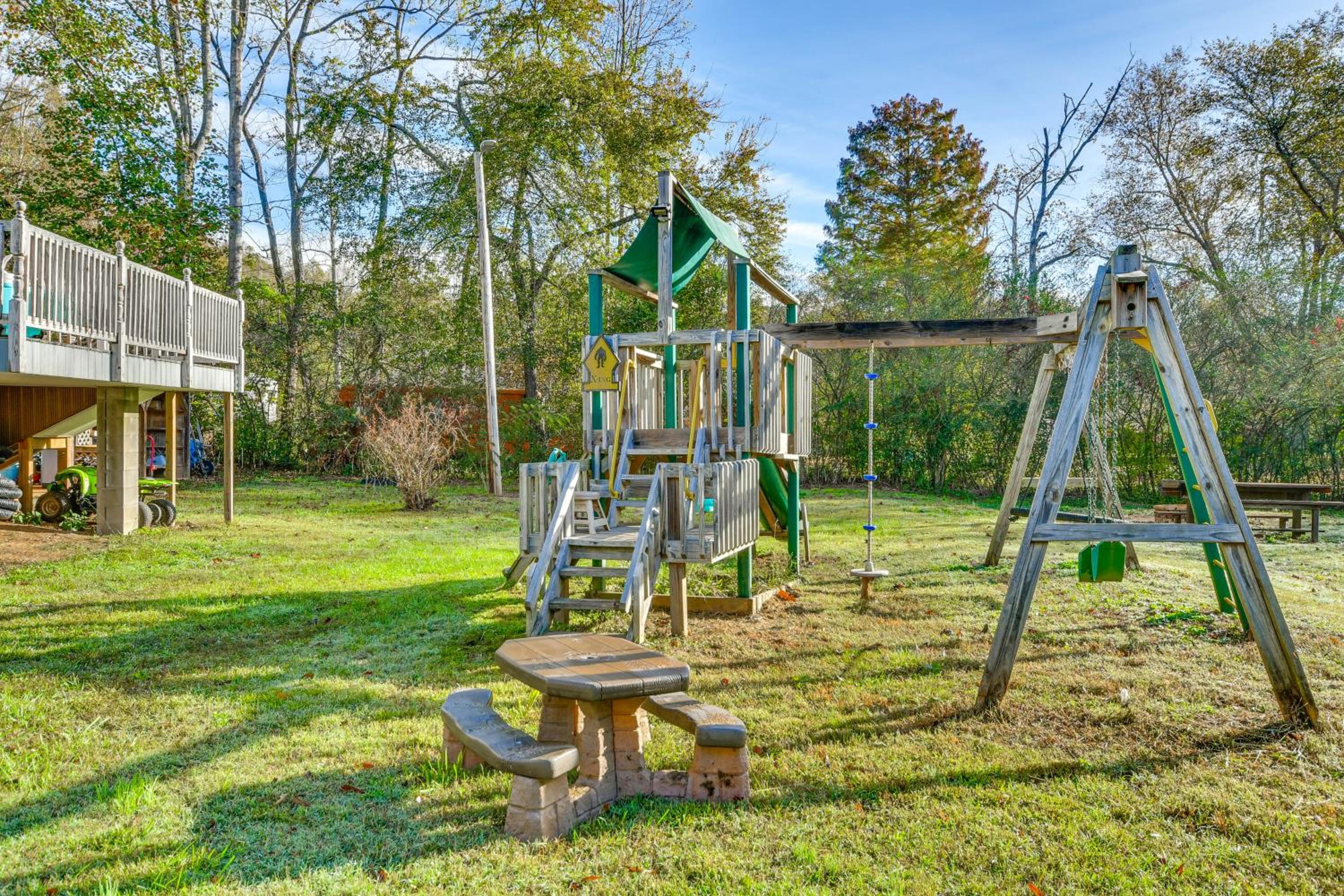 Blue Ridge Foothills Hideaway Near Lake James