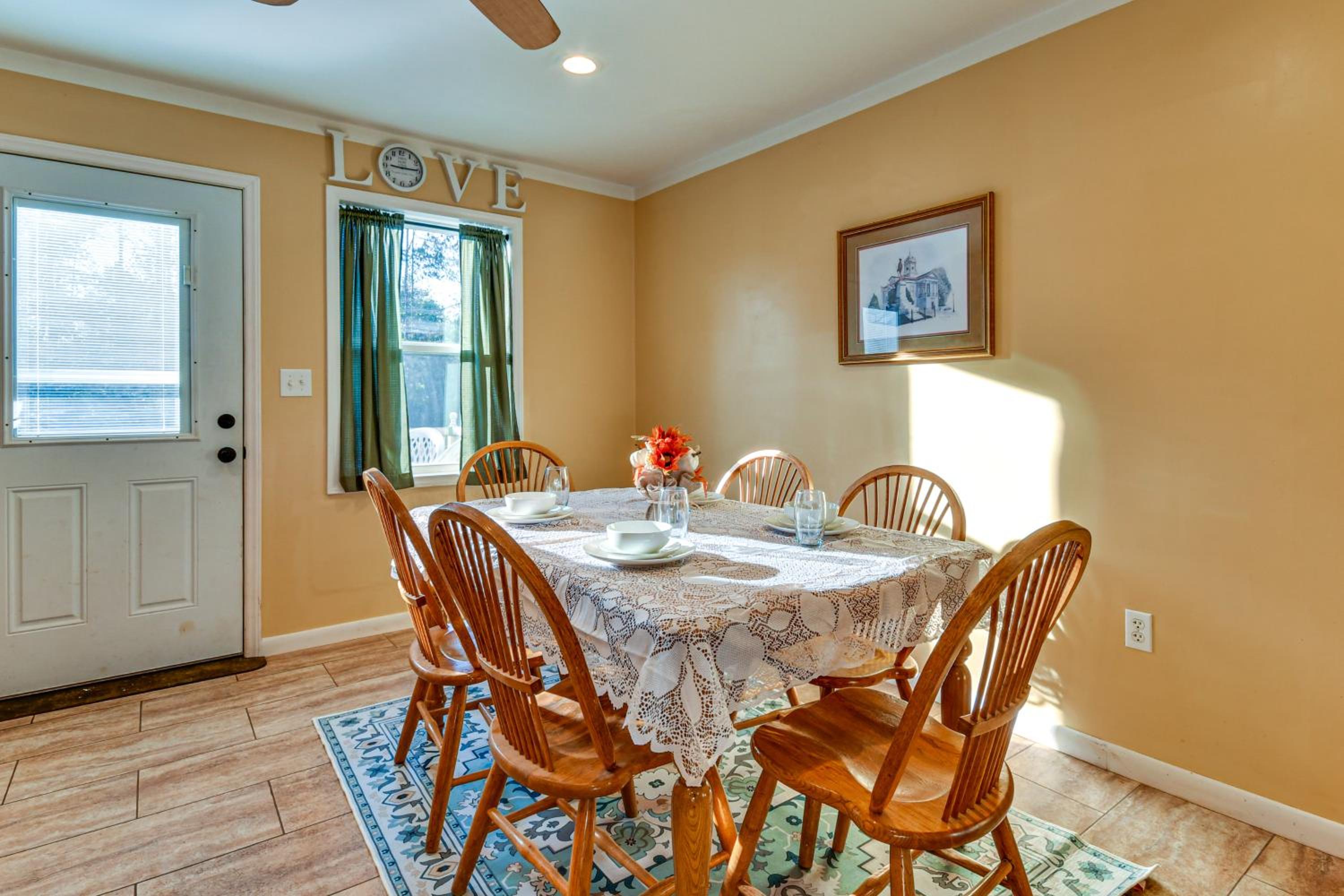 Blue Ridge Foothills Hideaway Near Lake James