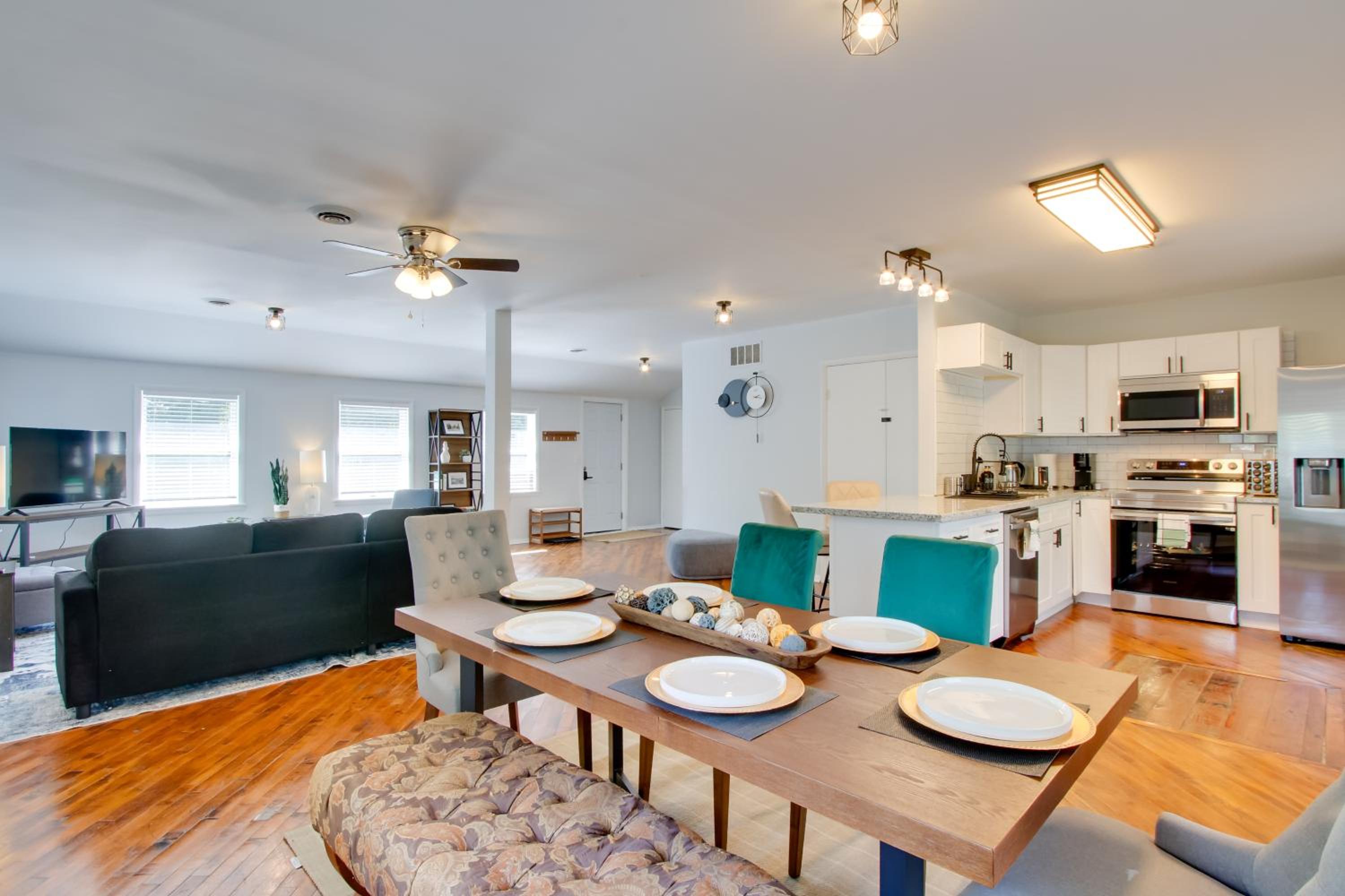 Peaceful Country Apt Extended Stays Welcome!