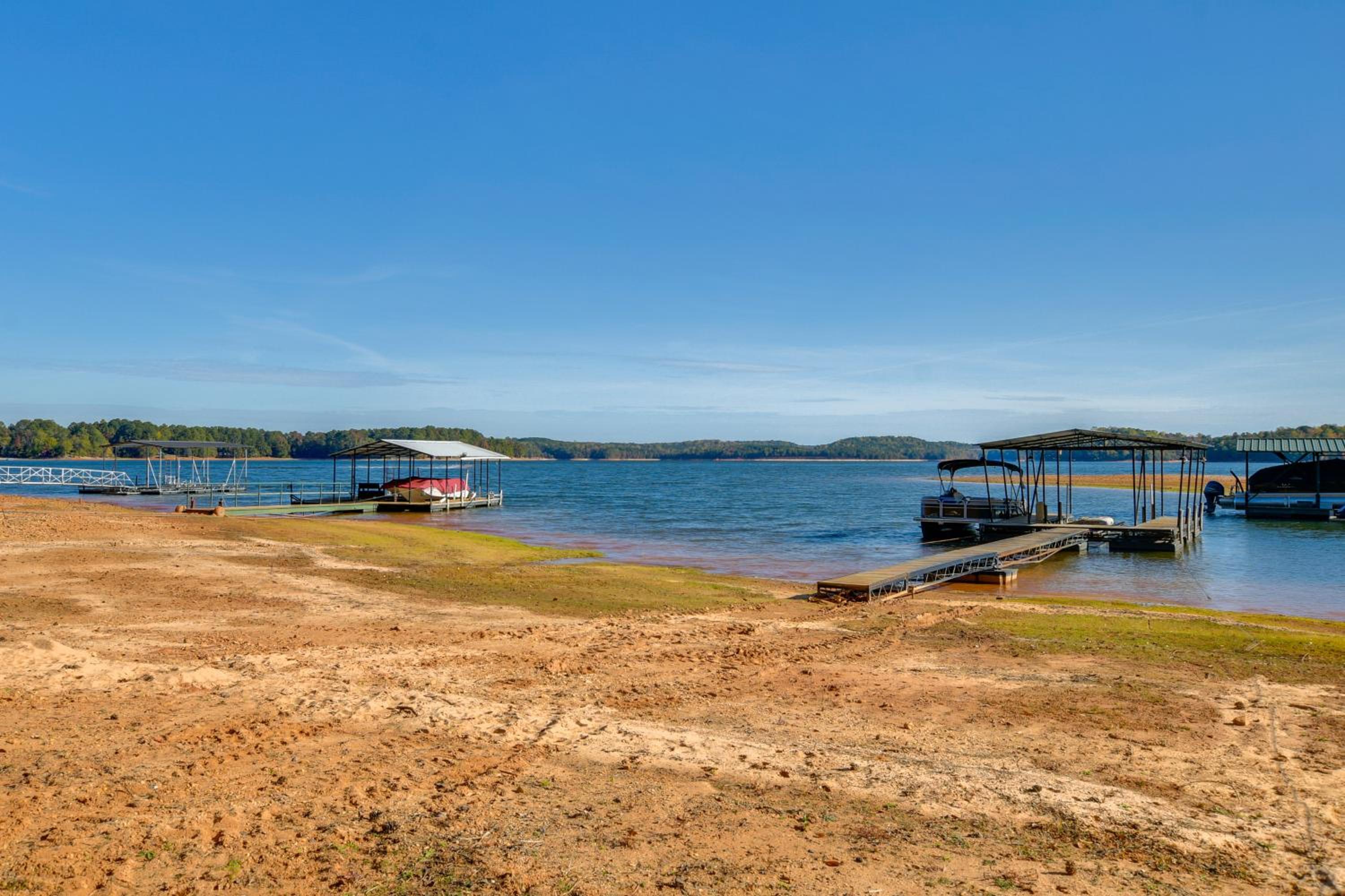 Waterfront Lake Hartwell Home Less Than 1 Mi to Marina!