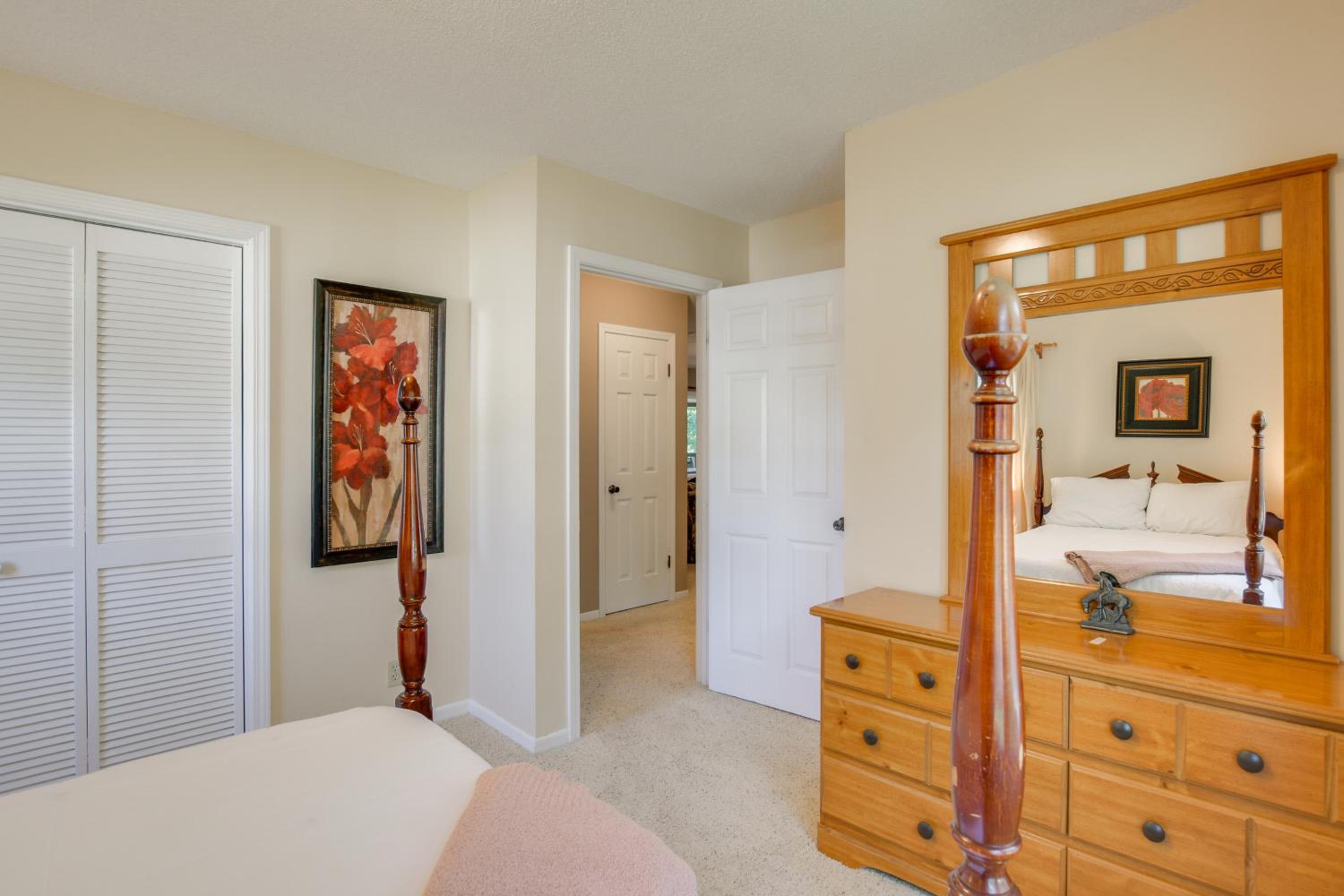 Waterfront Lake Hartwell Home Less Than 1 Mi to Marina!